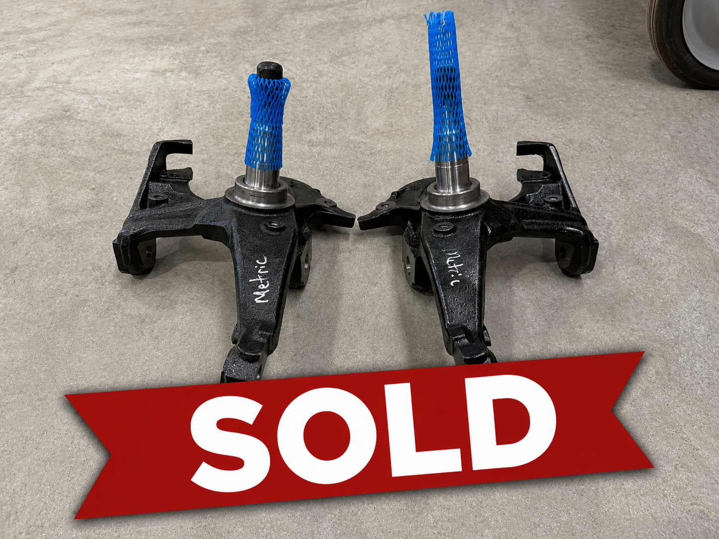 New Metric Spindles Pair