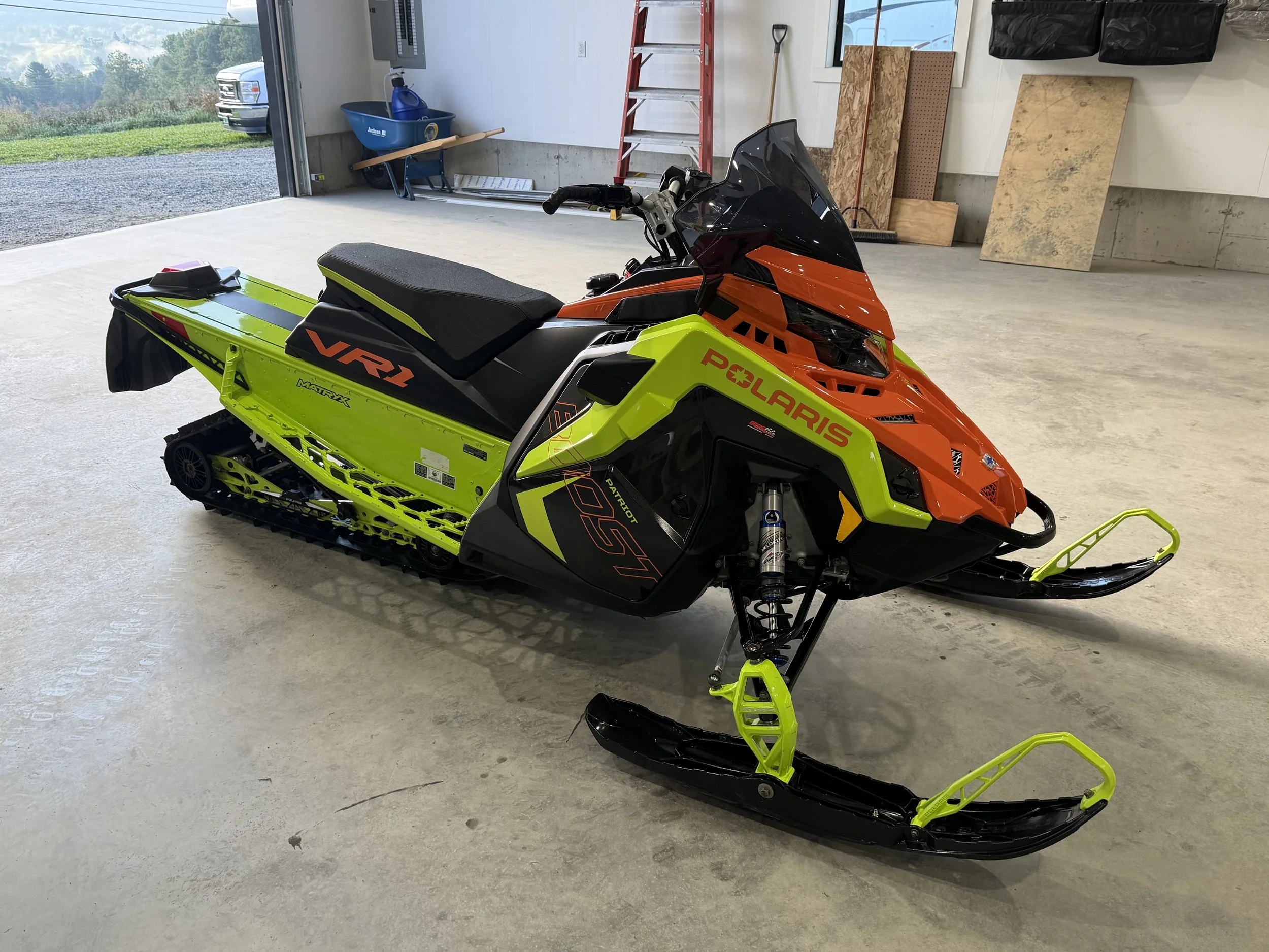 2023 Polaris Indy VR1 Boost 137"
