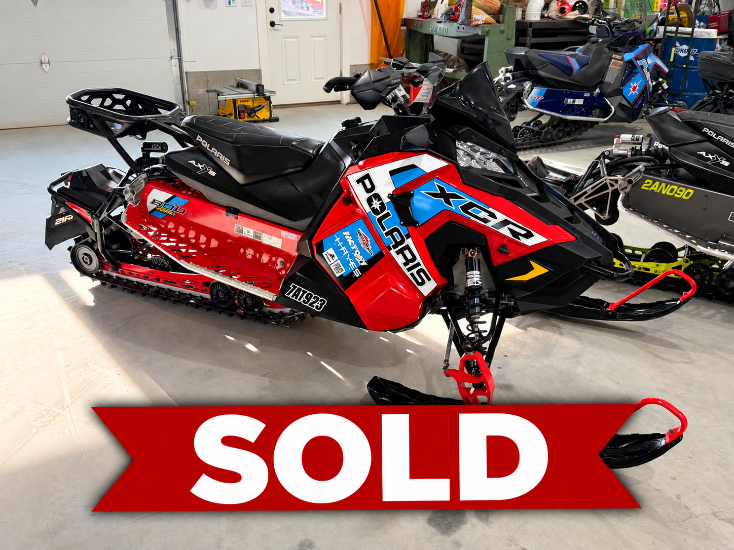 2020 Polaris Switchback XCR 800 136"