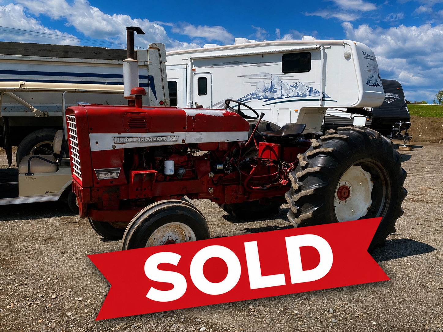 International 544 Tractor W/ Free Loader- Runs Perfect!