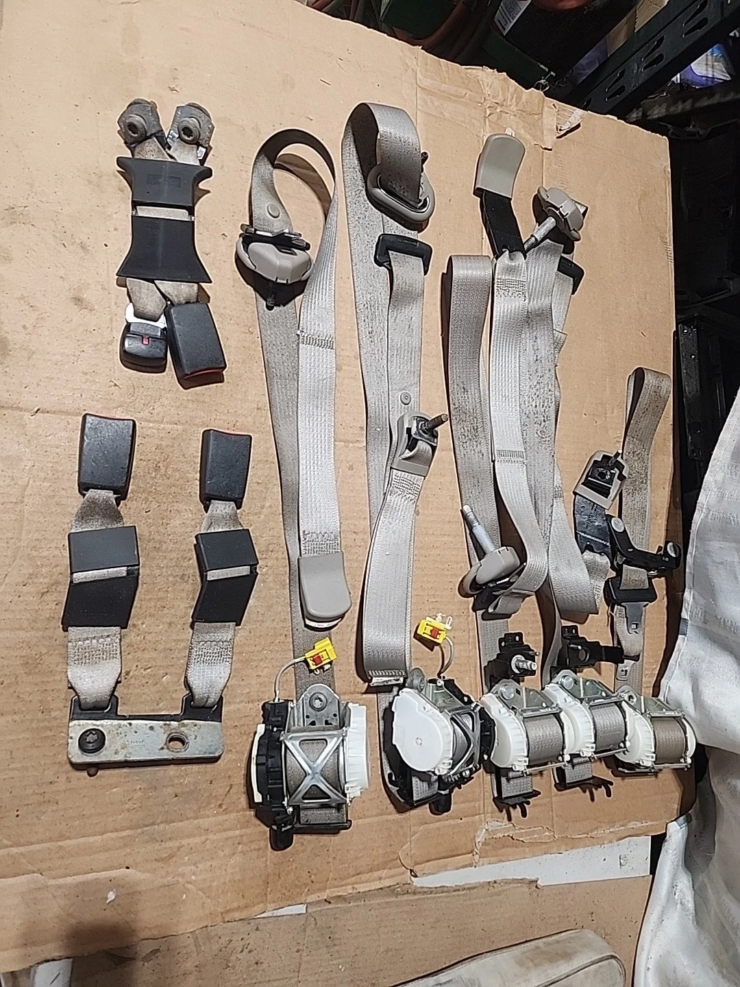seat belts mold sg.jpg