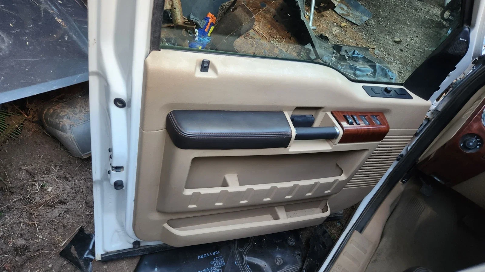 door panels 15-16 KR Adobe.webp