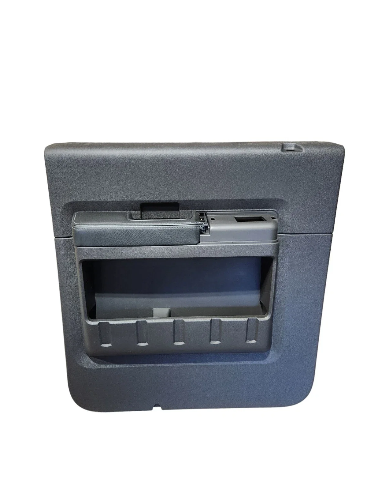 door panel 08 HD rear left.webp