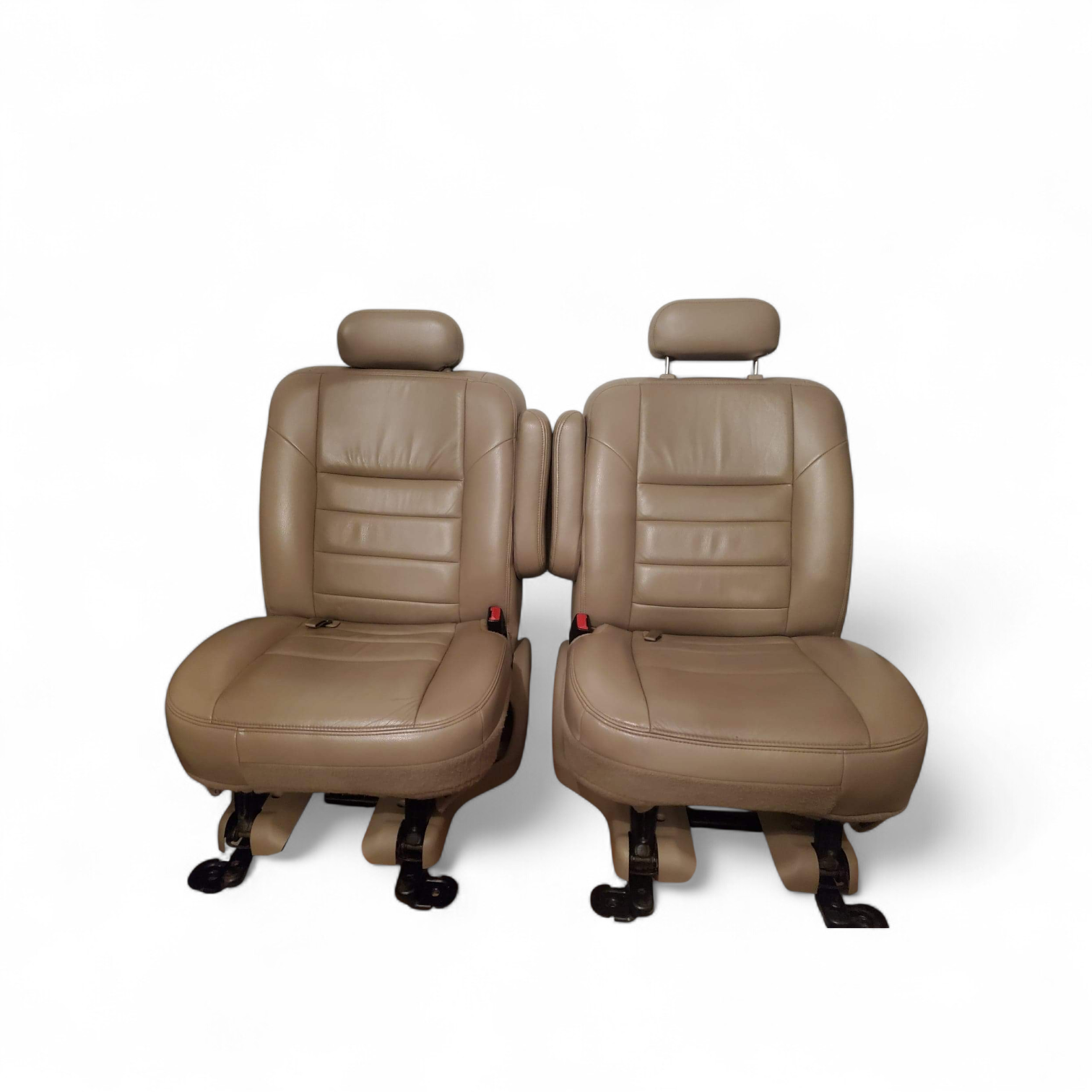 Seats - 02 X Buckets Nice.png