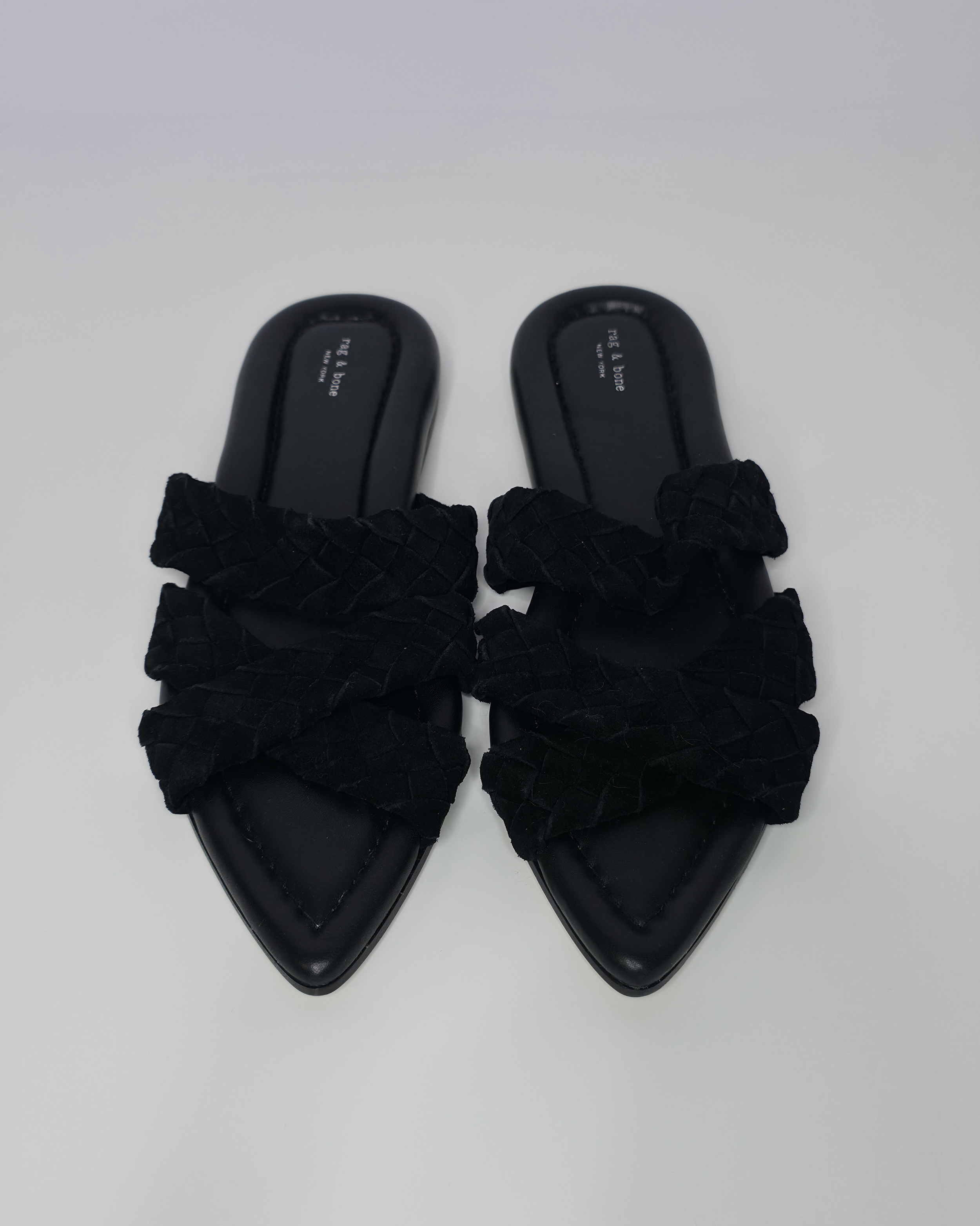 rbpointedsandal1-.png