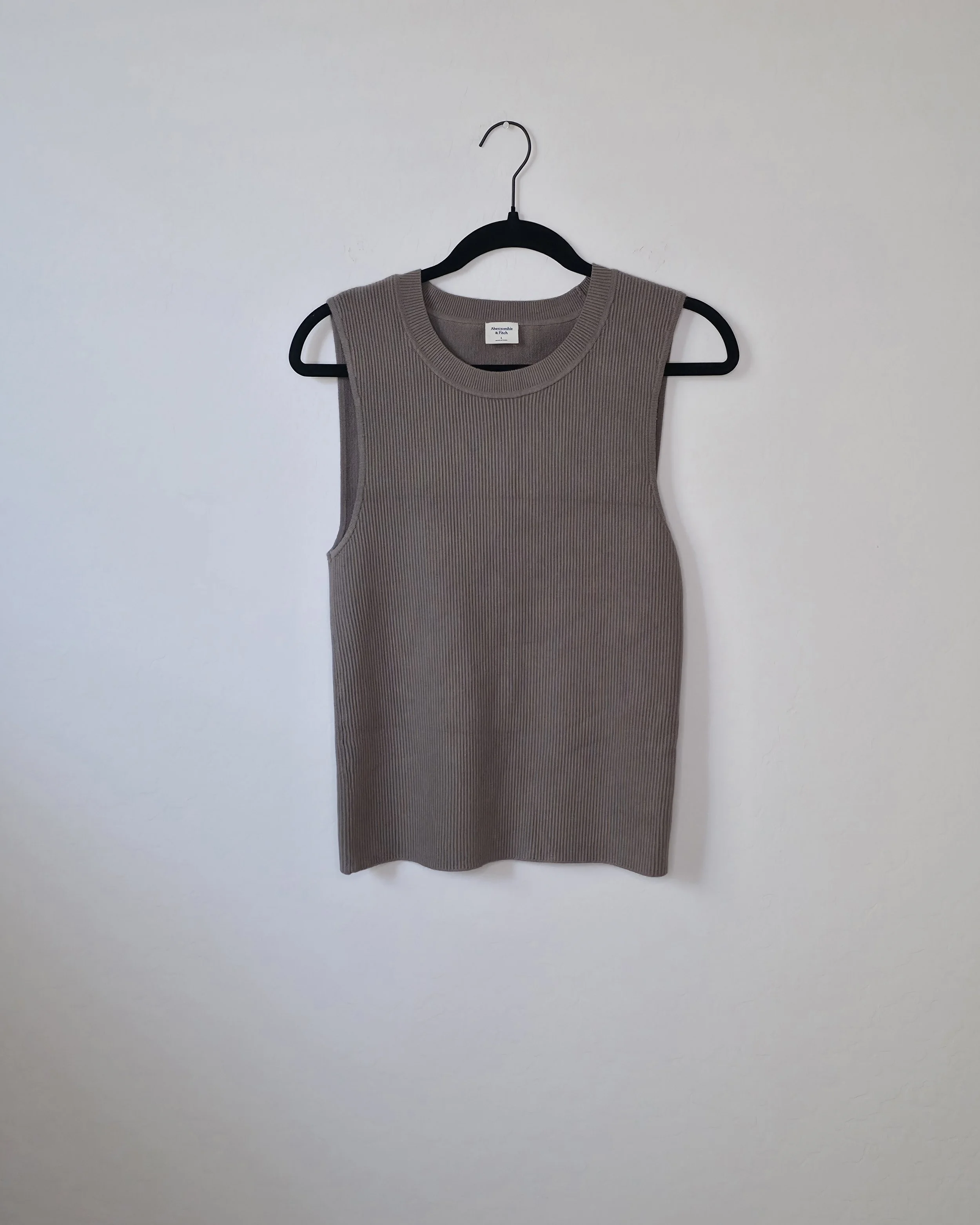 abercrombietanvest4.jpg