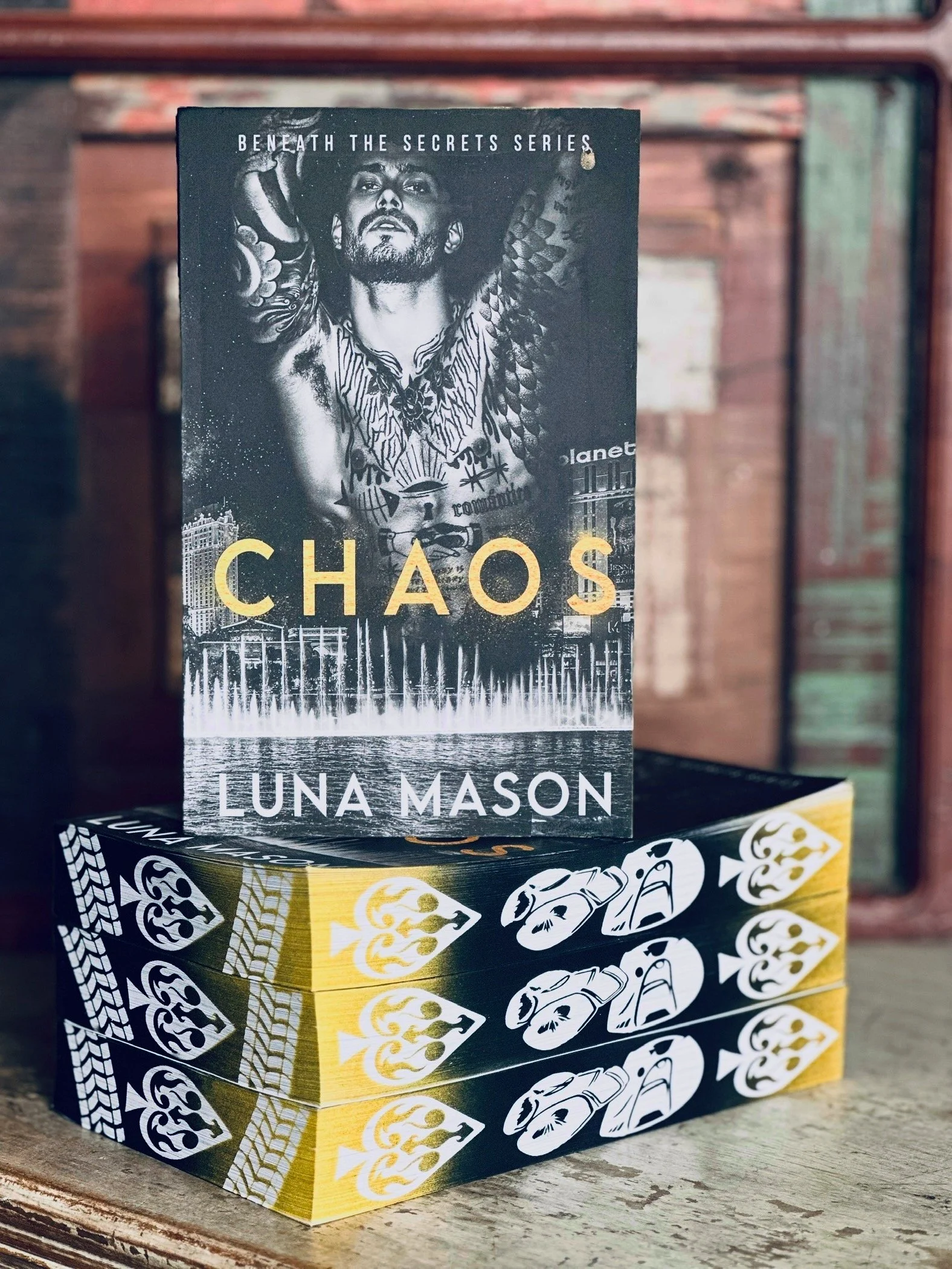 Luna Mason - Chaos - SE Sprayed Edge