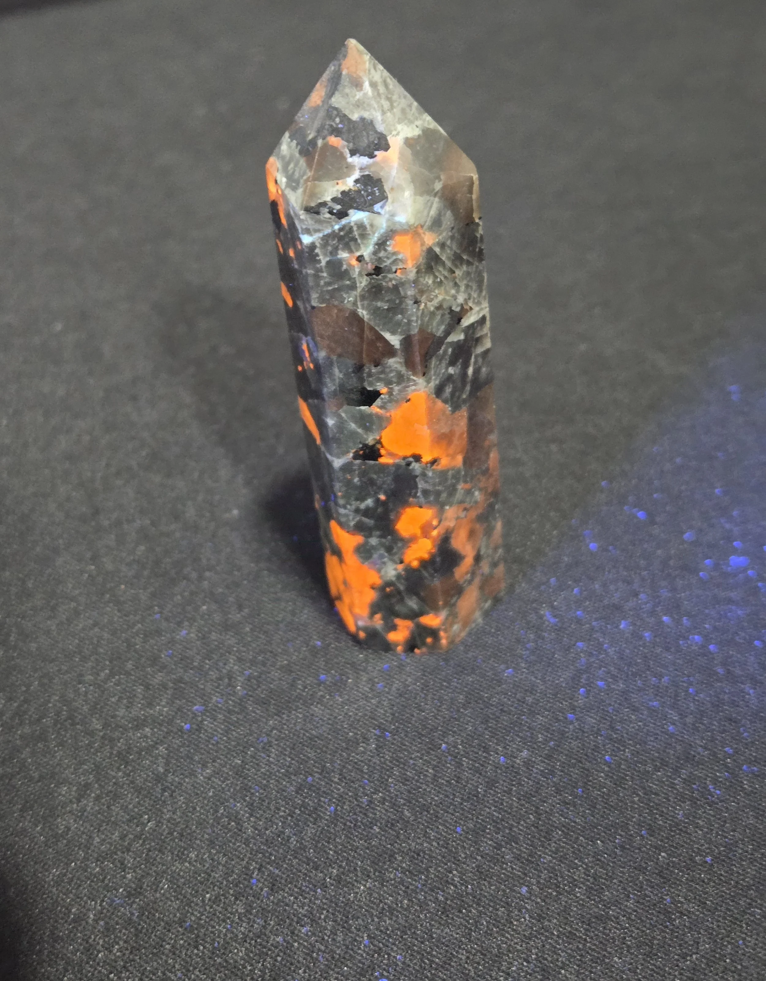 Yooperlite Tower DEW Glow | Polished Natural Crystal Point | Root & Third Eye Activation, Nocturnal Energy & Joyful Illumination | Divine Exchange Within