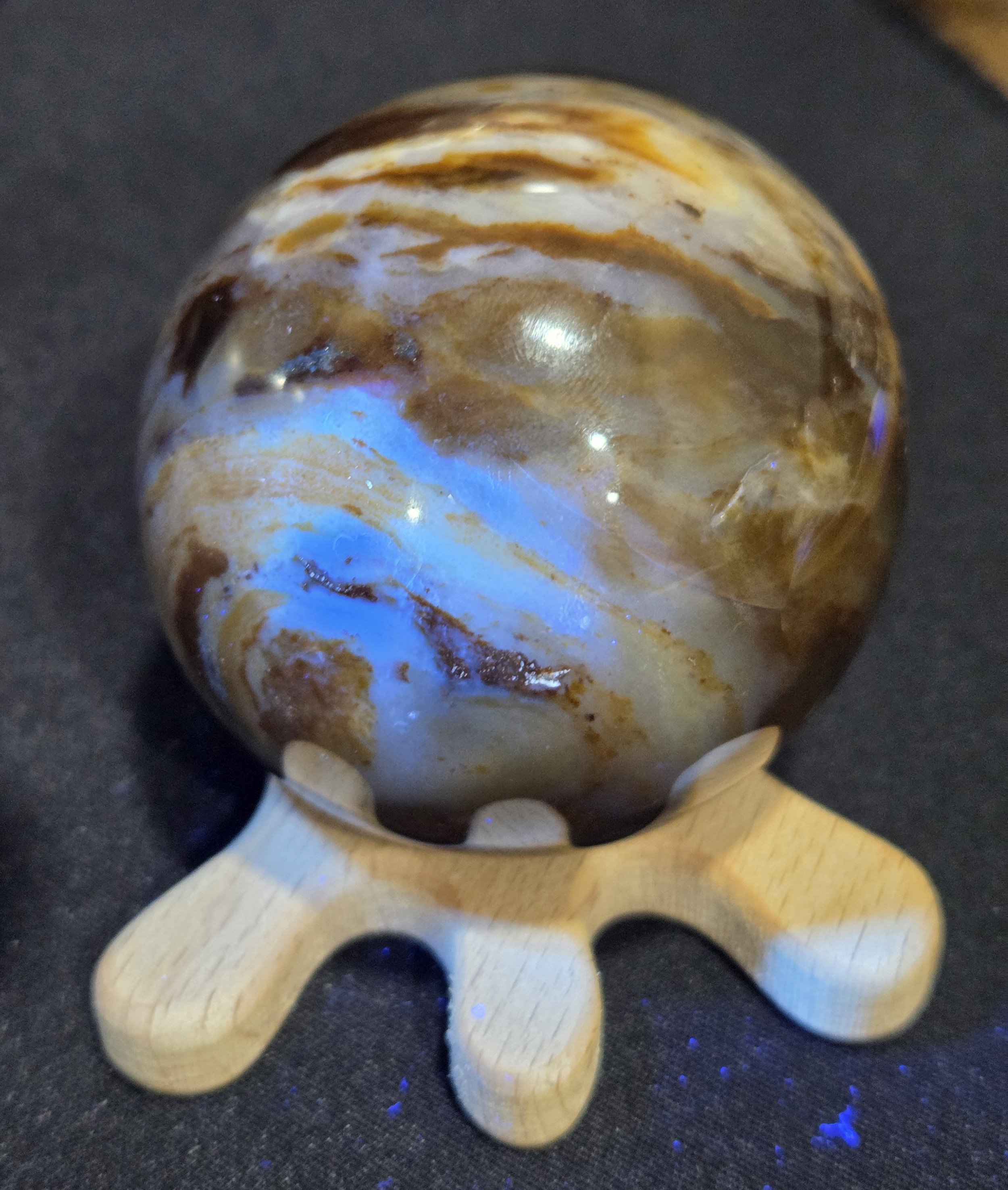 Purple Agate Sphere DEW Flare | Hand-Polished Natural Gemstone | Crown & Third Eye Chakra Harmony, Spiritual Connection, Intuition & Inner Peace | Divine Exchange Within