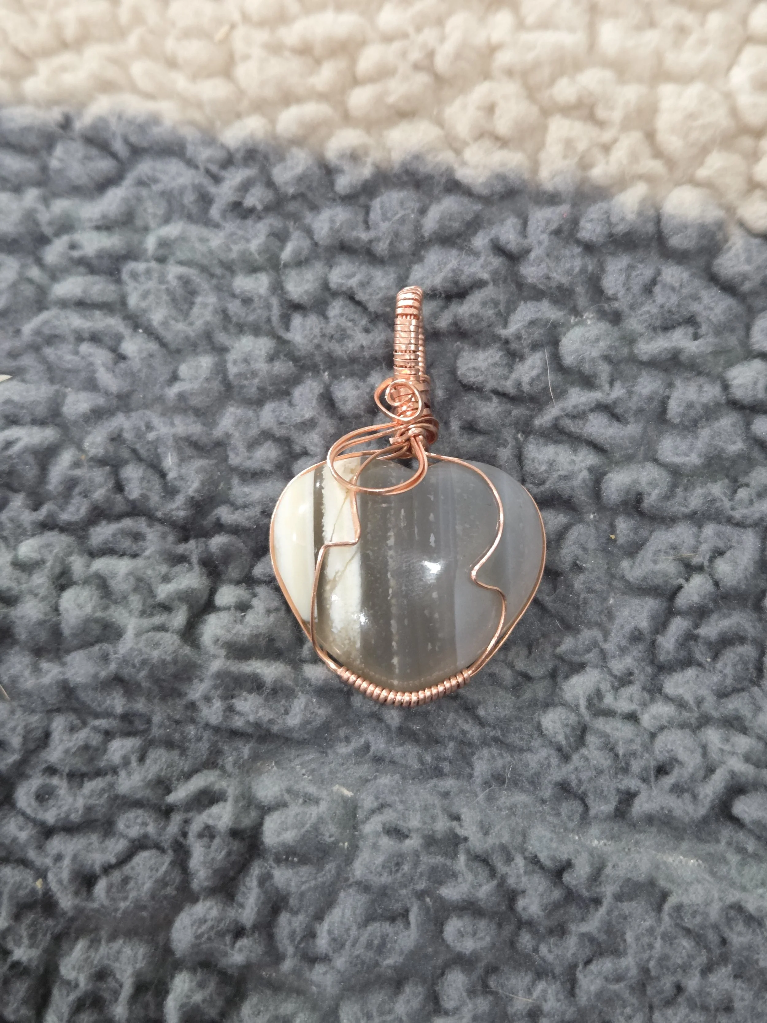 Banded Agate Heart Pendant DEW Flare | Hand-Wrapped Natural Gemstone Pendant | Root & Crown Chakra Harmony, Stability, Protection & Gentle Spiritual Flow | Divine Exchange Within