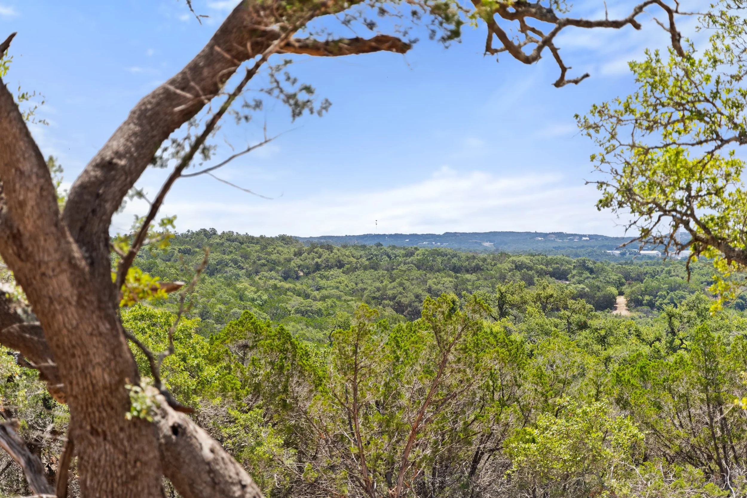 Hilltop ranchette homesite at 1200-foot elevation at RanchesAt Canyon Crossing near Canyon Lake Texas