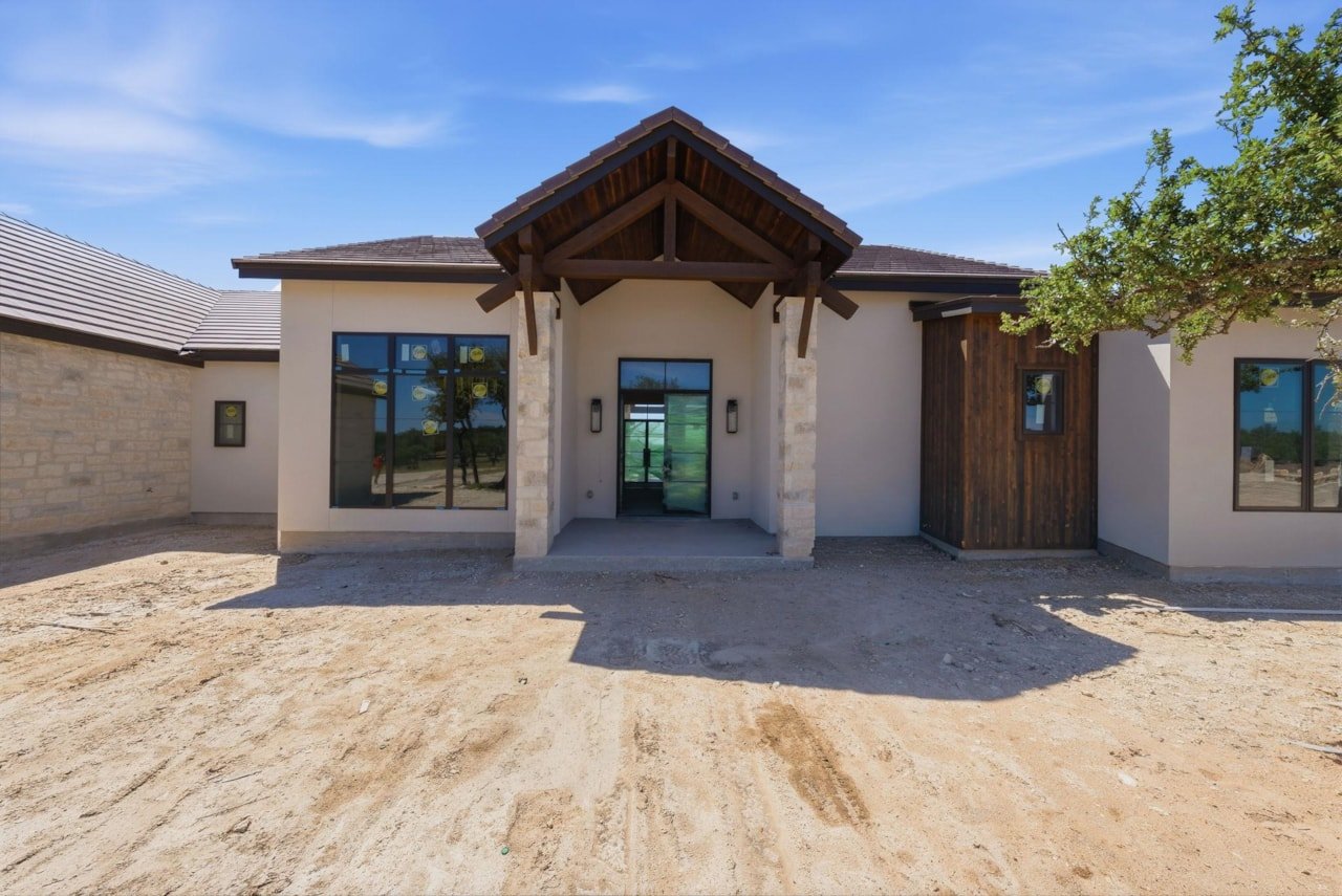 Dripping Springs Lot 23 Home 3.jpg