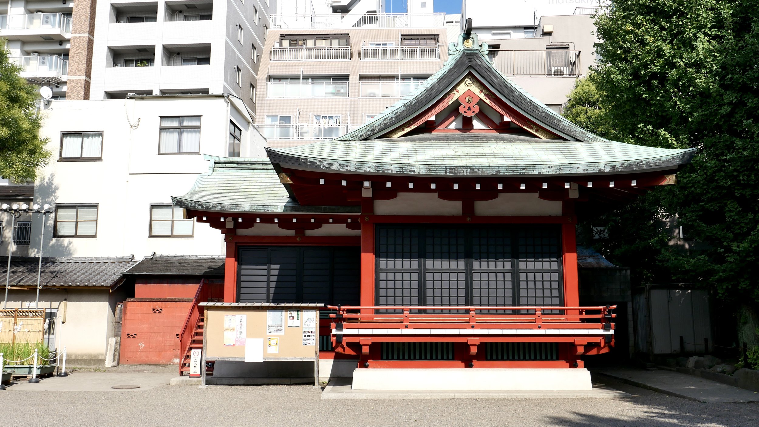 'Untitled'     -     Sensō-ji: Tokyo, Japan