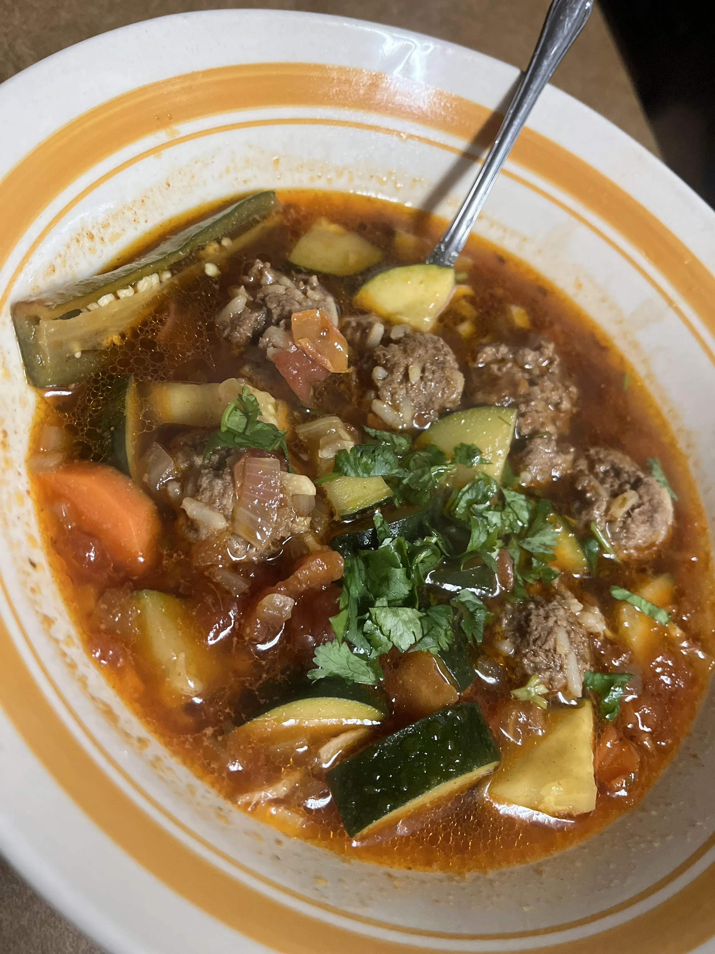 Caldo de Albóndigas