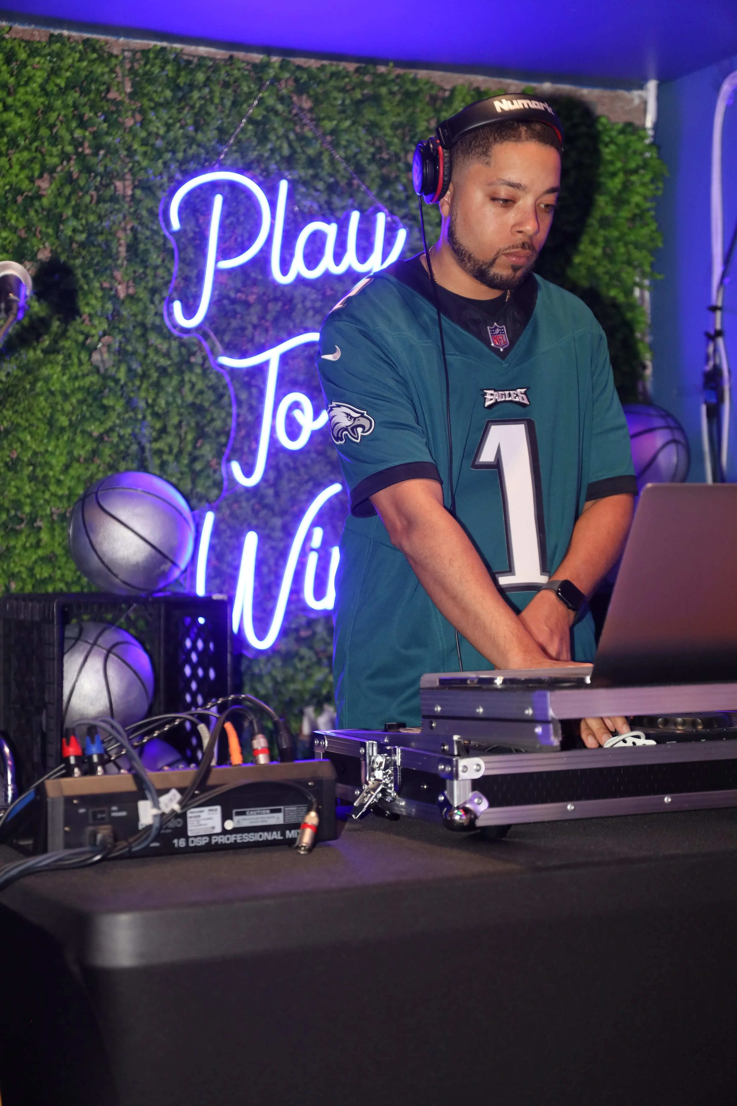 Freddie's 18th BDay Groups and Solos 28.JPG