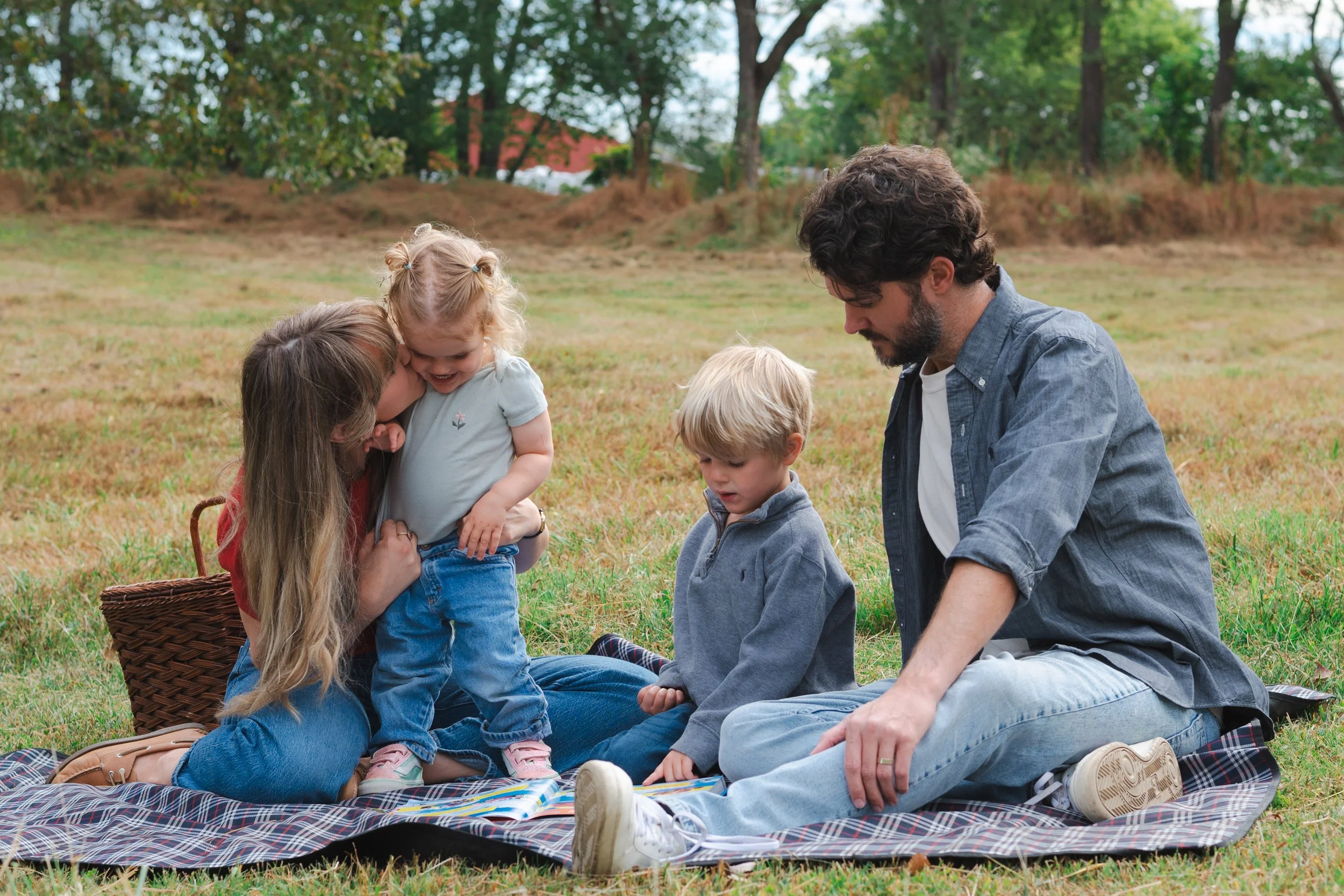 DavisFamily2026-04.jpg