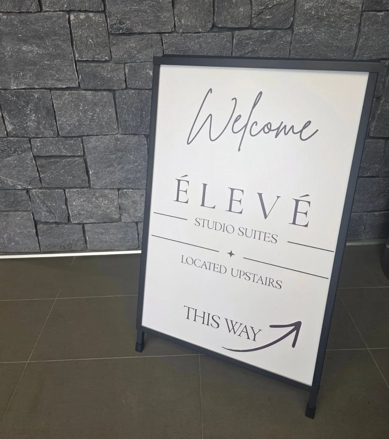 While we are still waiting for our exterior sign, we have this sign as soon as you enter the building to send you in the right direction! 
Head up the stairs and turn into the hallway by the dentist and we are on the right! 
Hope that helps!
🤎