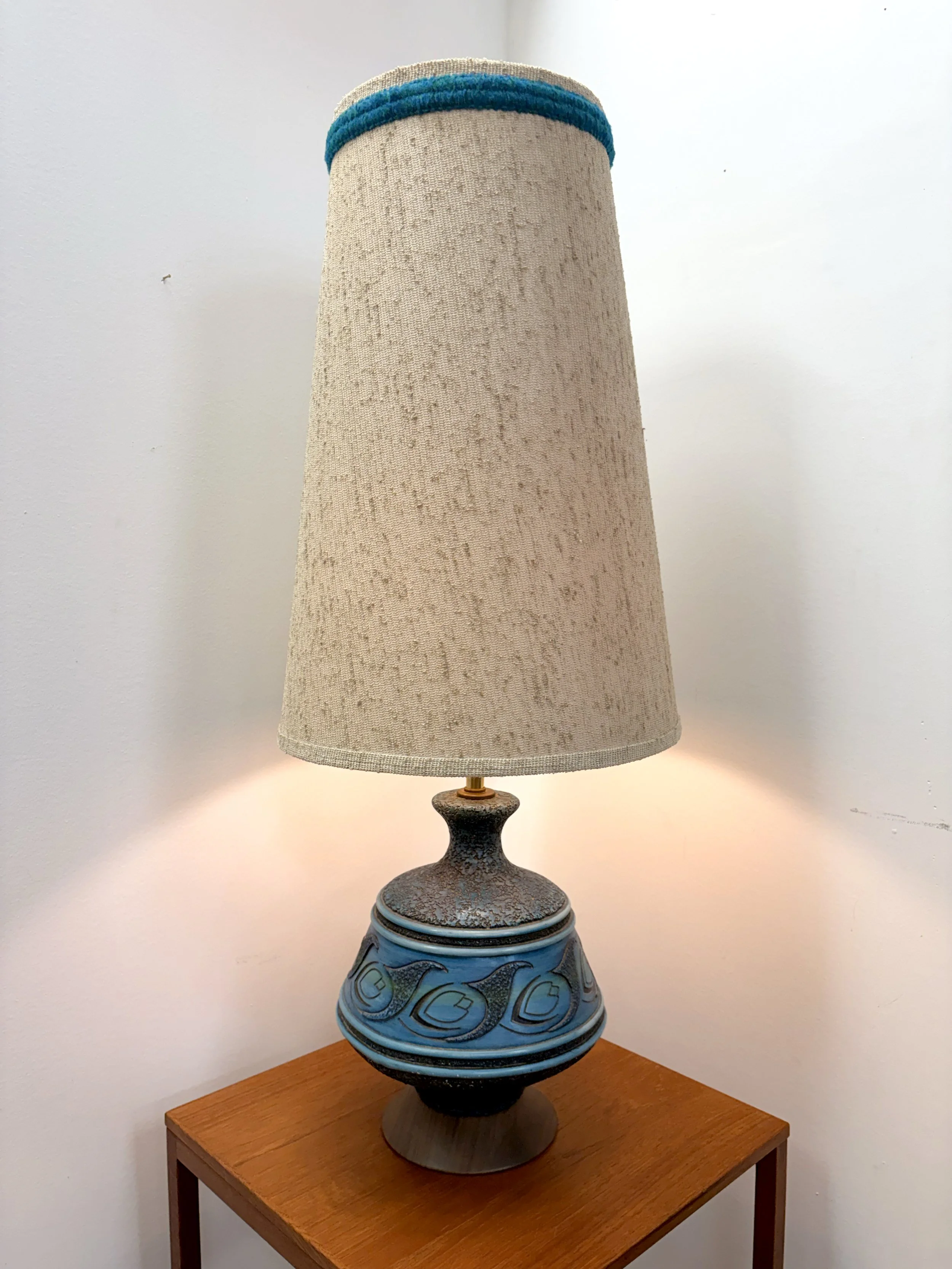 blue-lamp-12.jpg