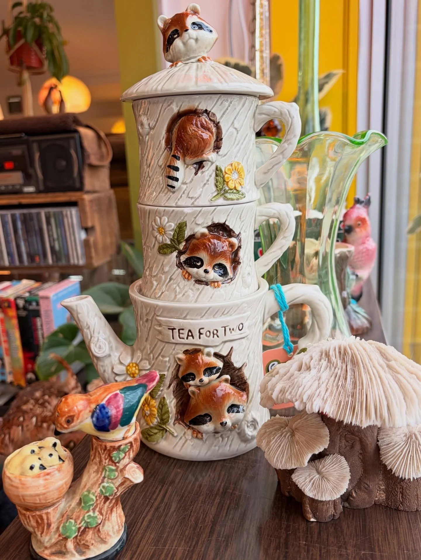 🌿❄️🌧️How to endure a winter that won&rsquo;t go away: cute, cozy, colourful tea parties to welcome the critters out from hibernation. 🐿️🦉🐇🦝🦜🦆

Warmer days ahead, we promise! 💕

Raccoon tea set for two sold. 🦝