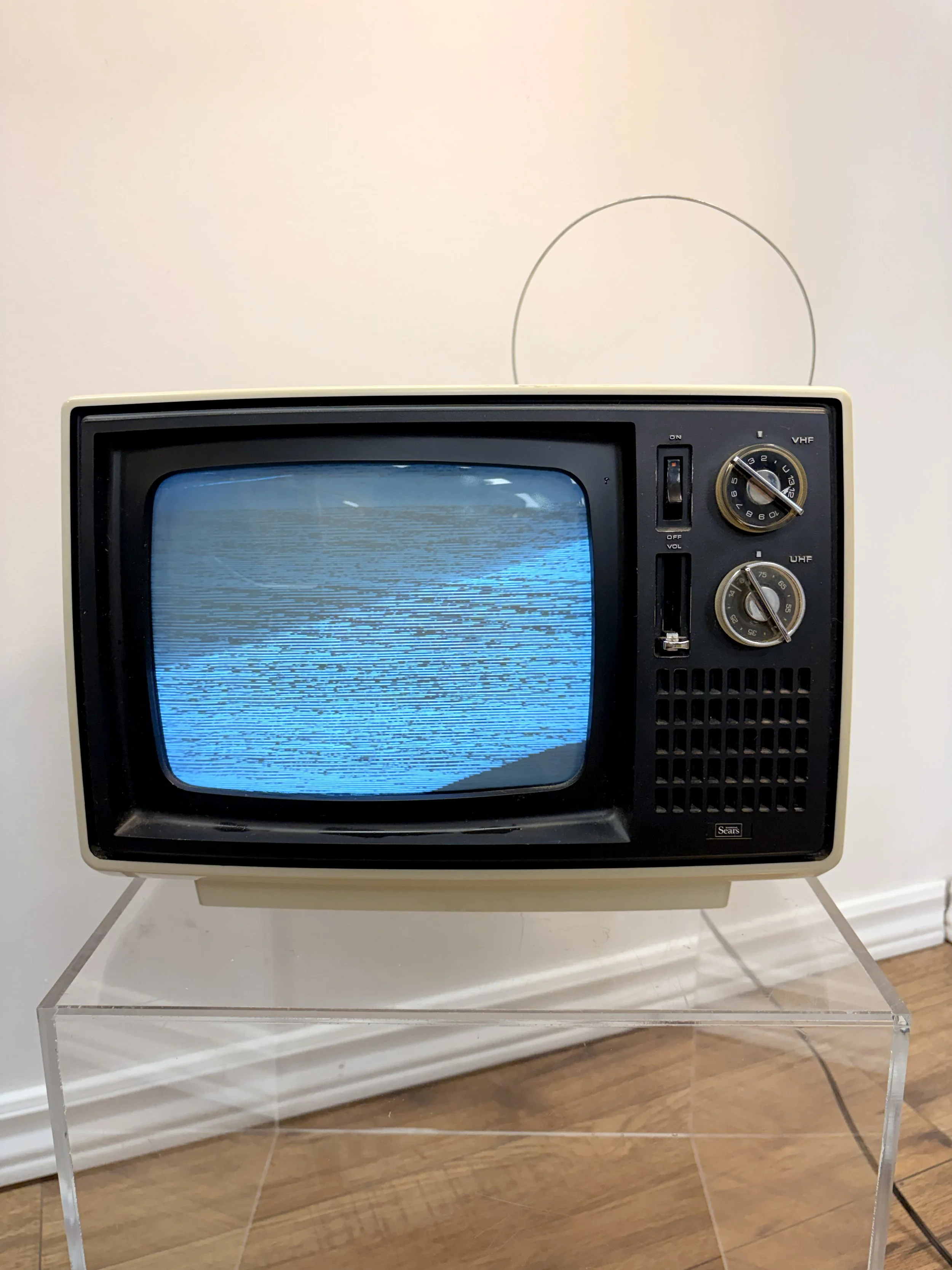 Sears brand 1970s crt black and white television