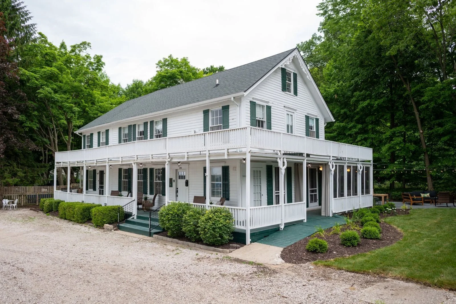 The front of Park House Inn in Saugatuck