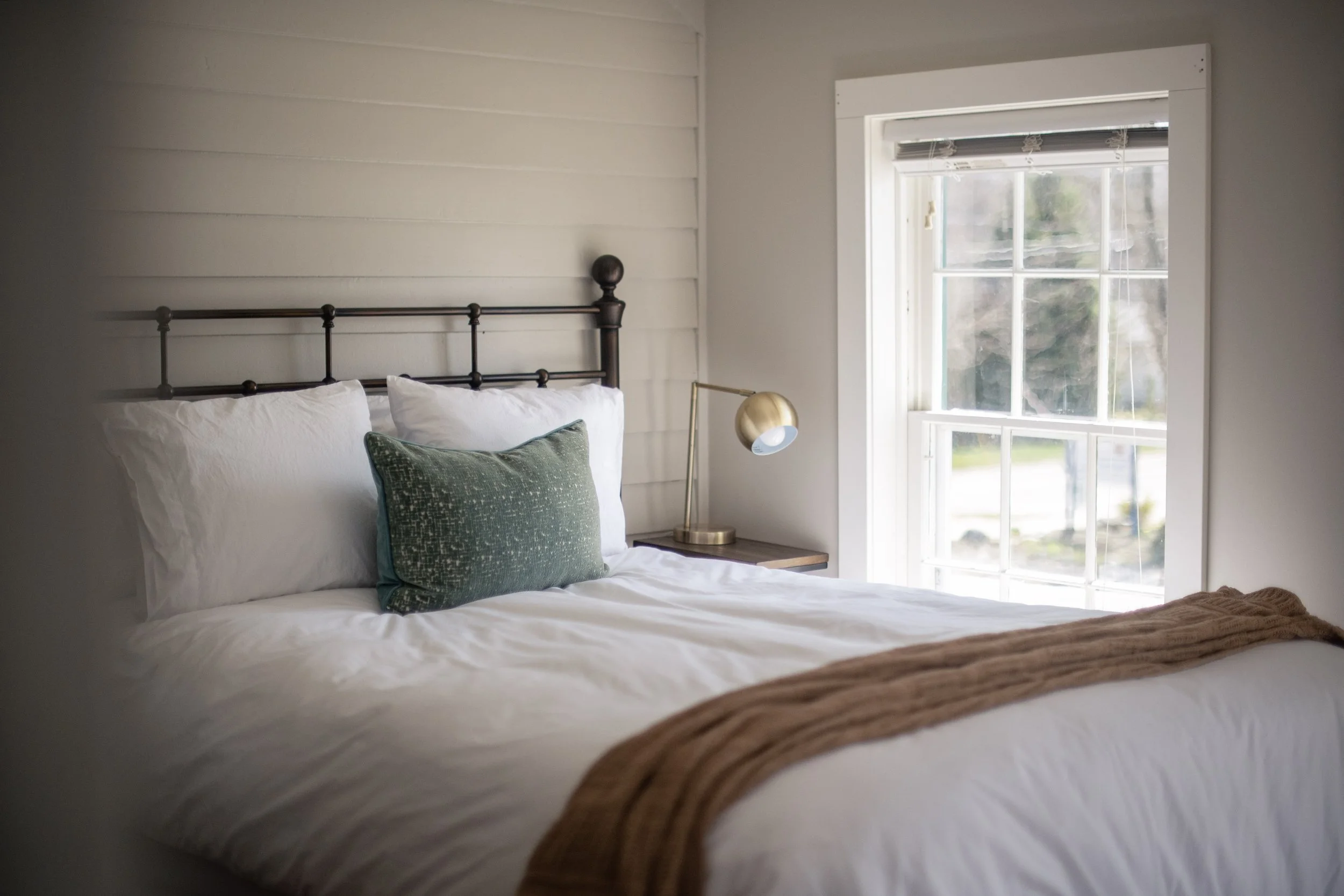 Room 3 - Queen Bed - Top Floor - Partial River View - Full Private Bath