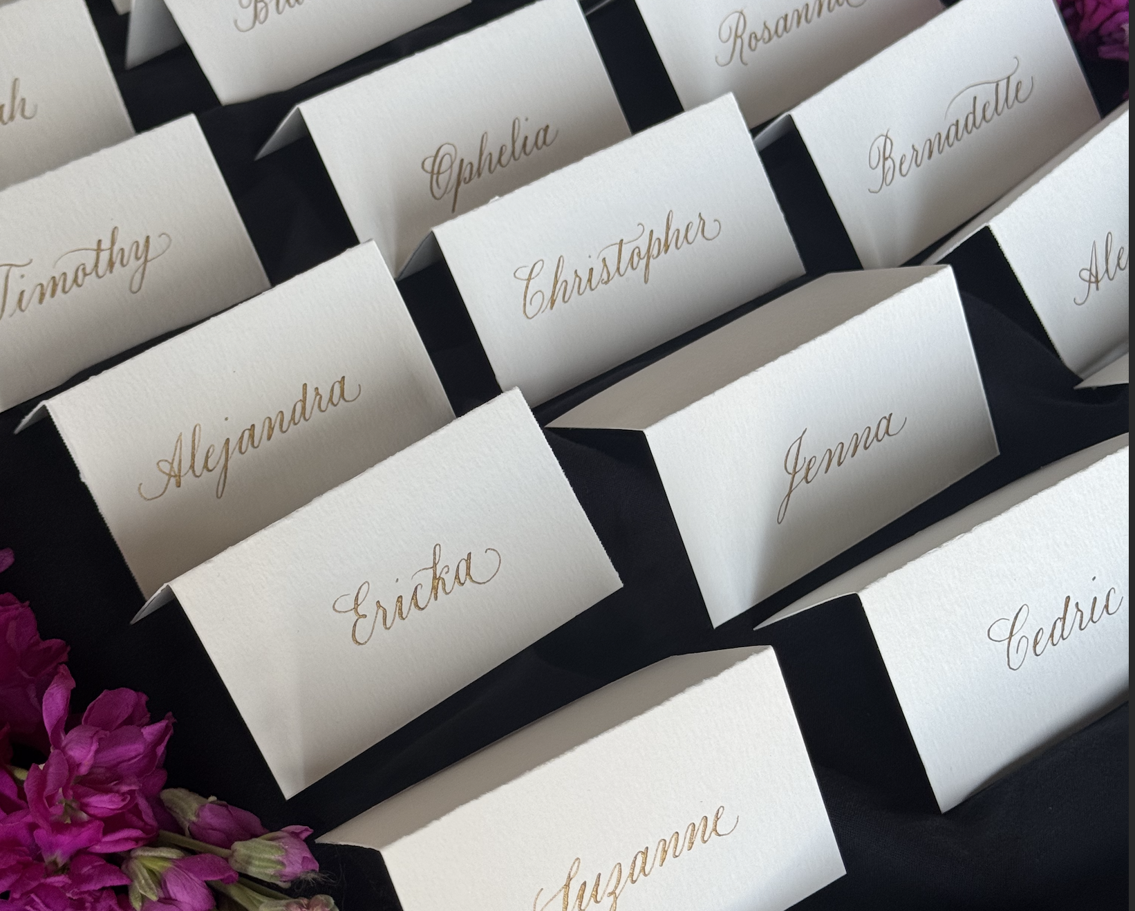 wedding-placecards-classic-calligraphy.png