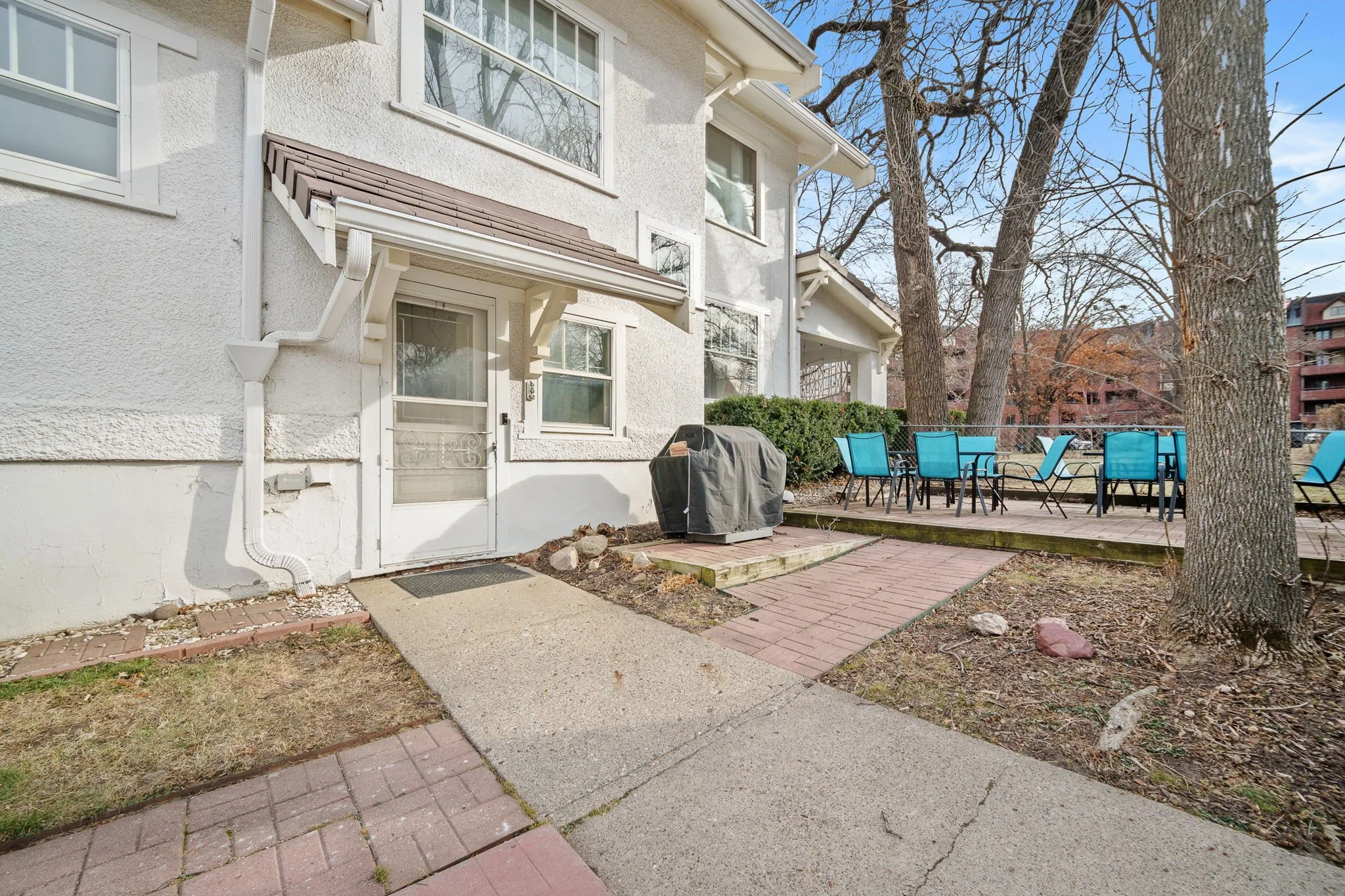 Hello Neighbor - Hamilton - 102.jpg