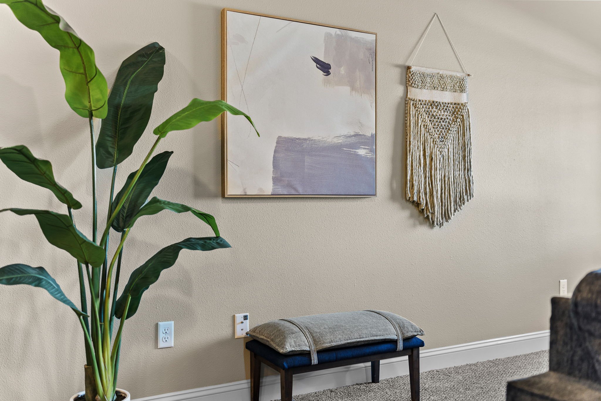 Hello Neighbor - Maddox - Refresh - 2025 - 11.jpg