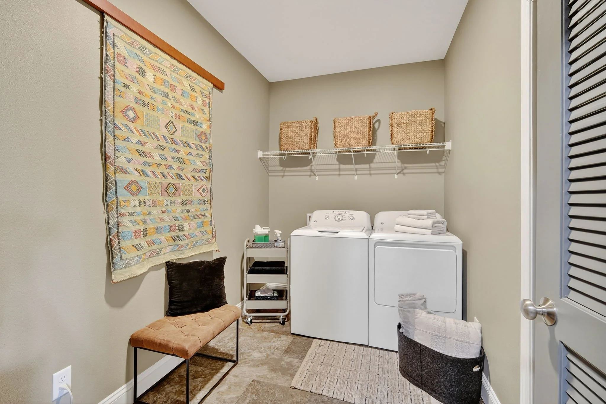 Hello Neighbor - Matteo - 4.jpg