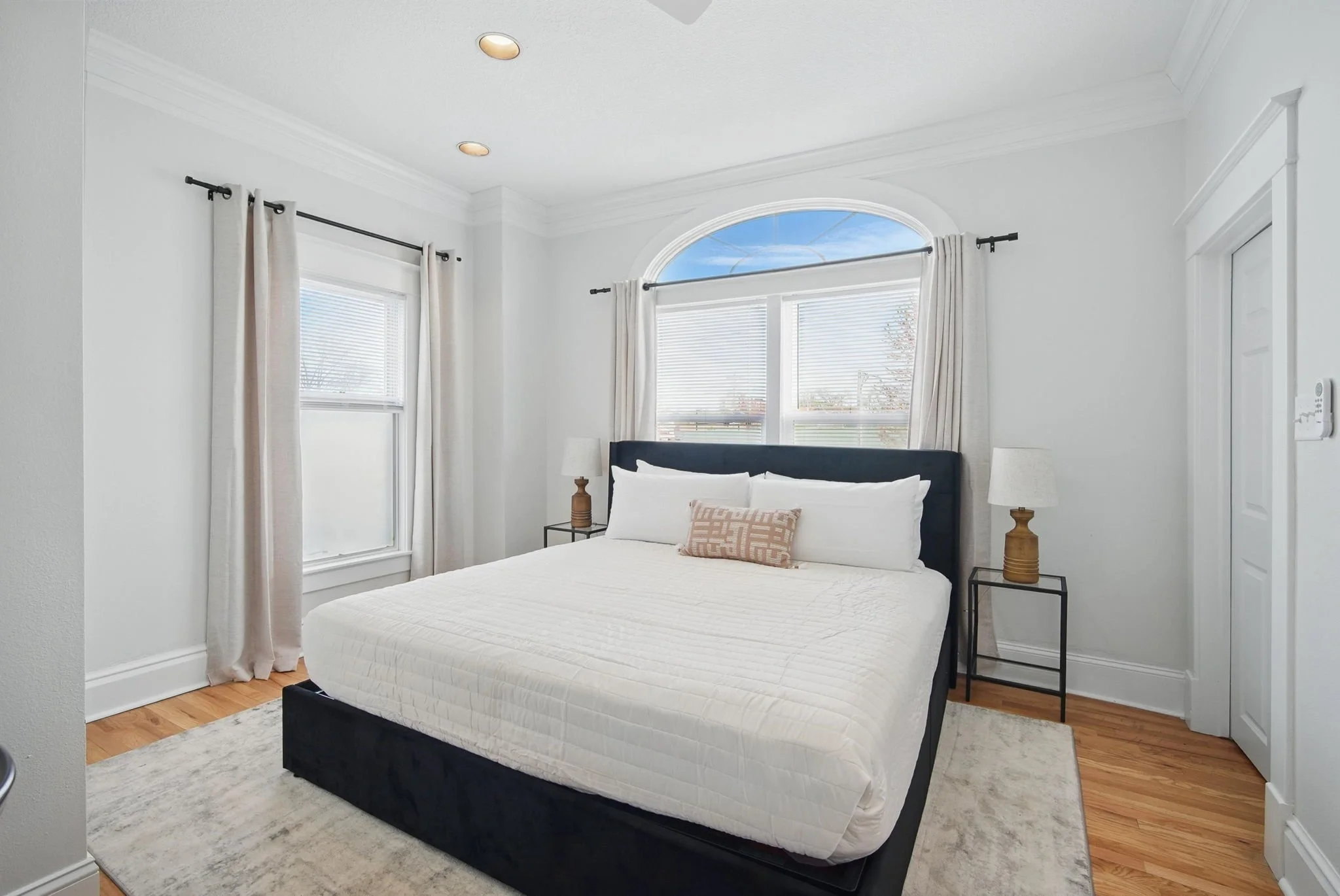 Hello Neighbor - Archer -2.jpg