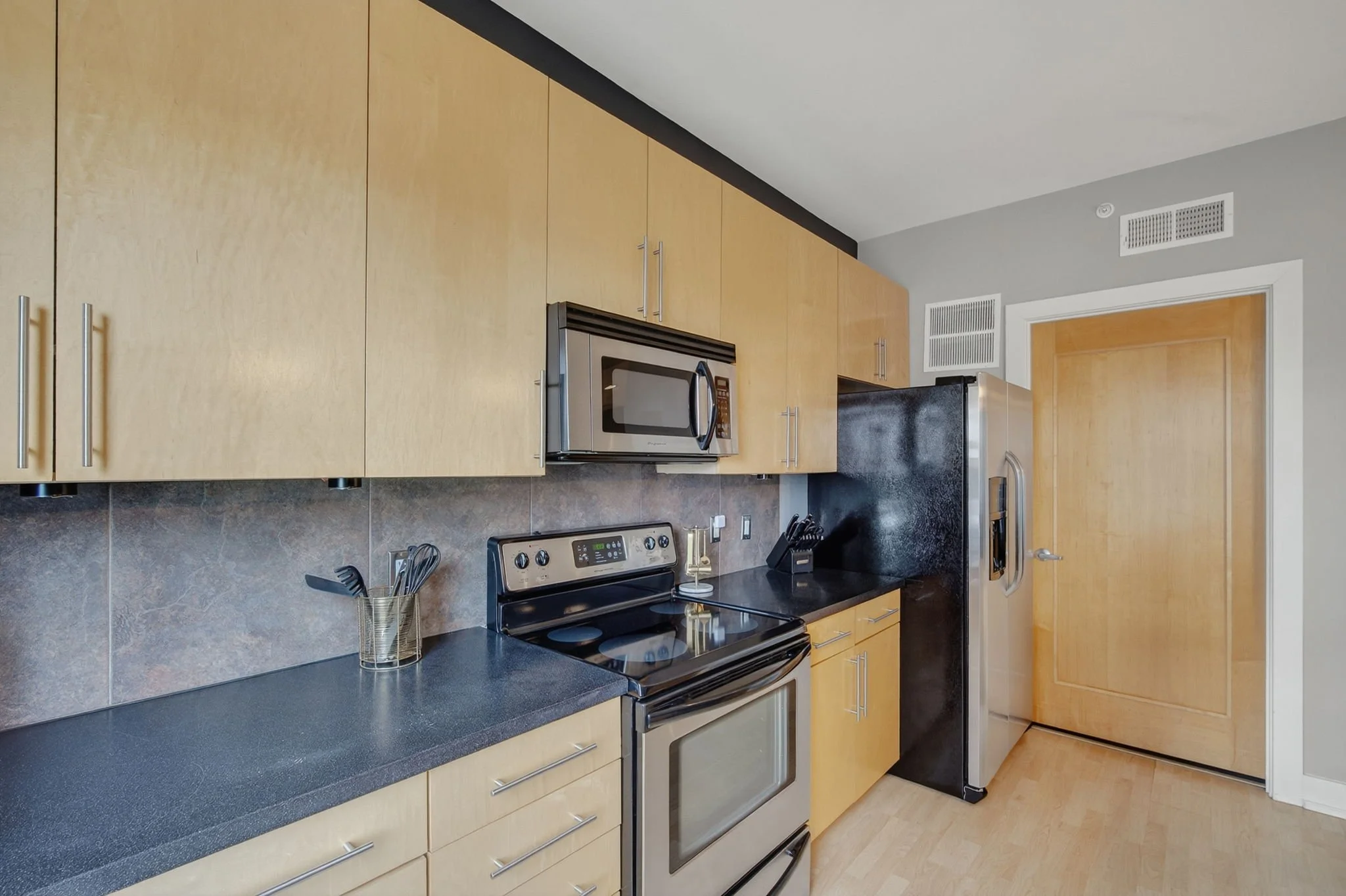 Hello Neighbor - Kirkwood - Ellis - 20.jpg