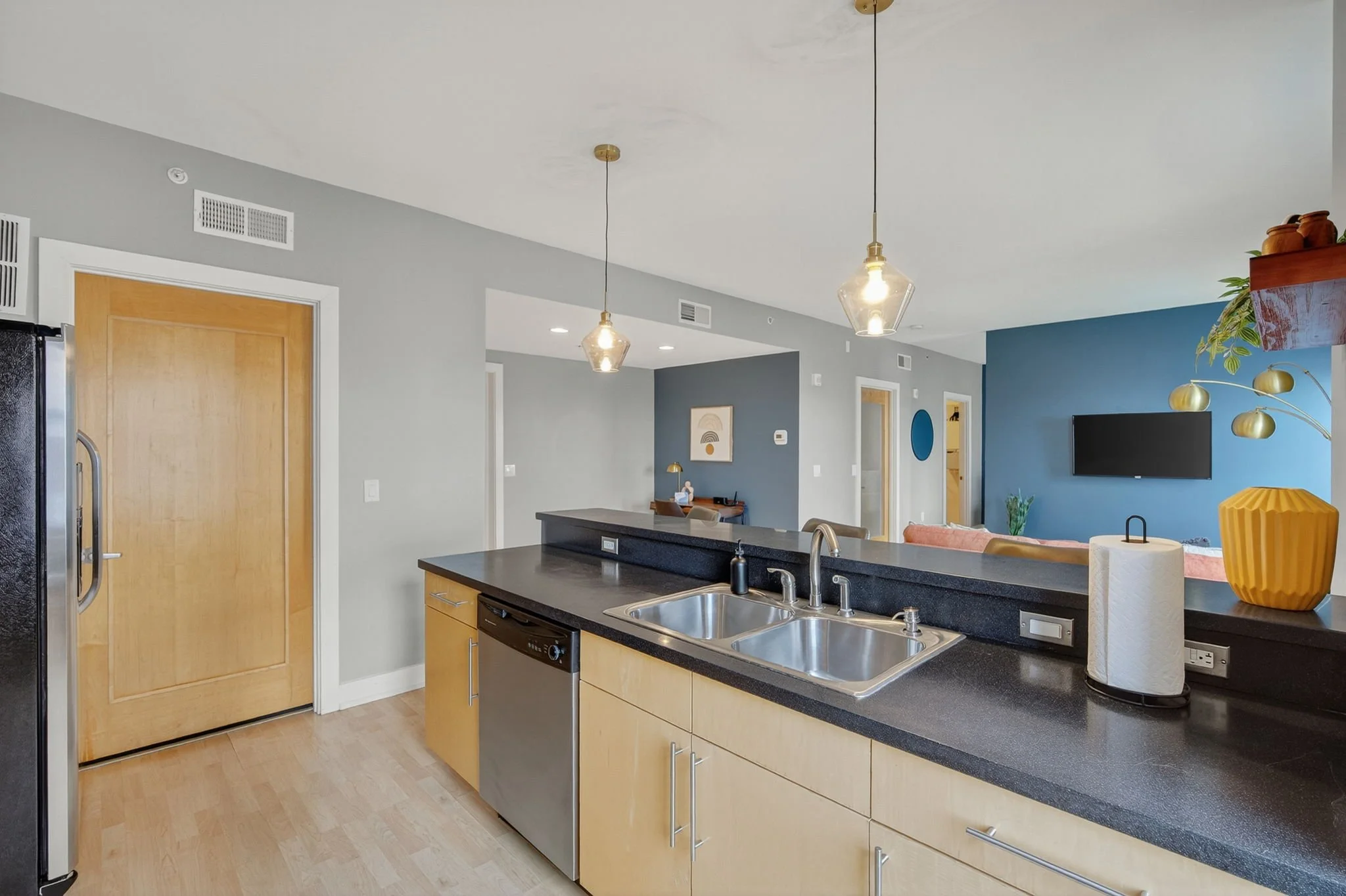 Hello Neighbor - Kirkwood - Ellis - 21.jpg