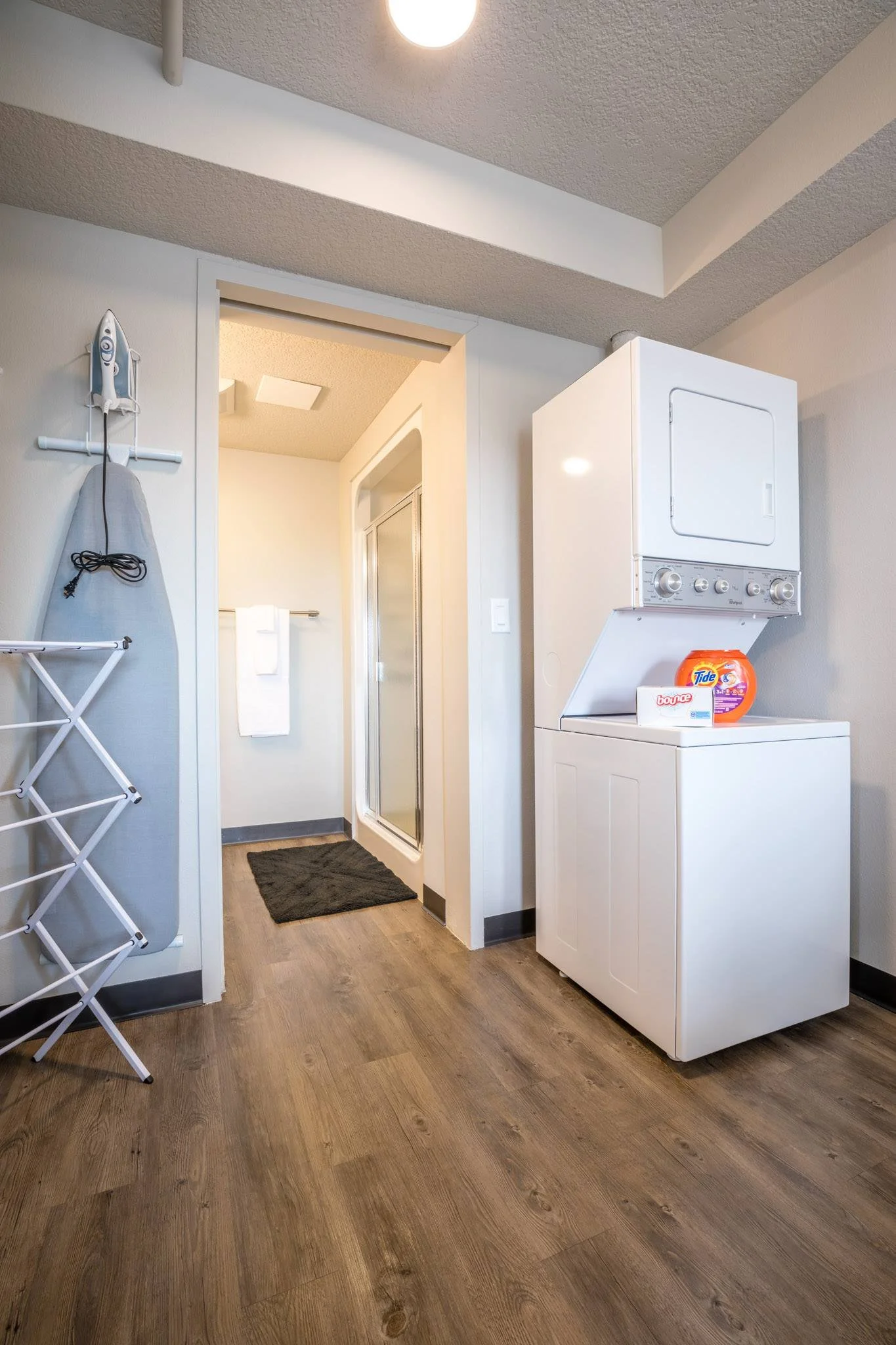 LYN-604-Wild Oasis-17.jpg