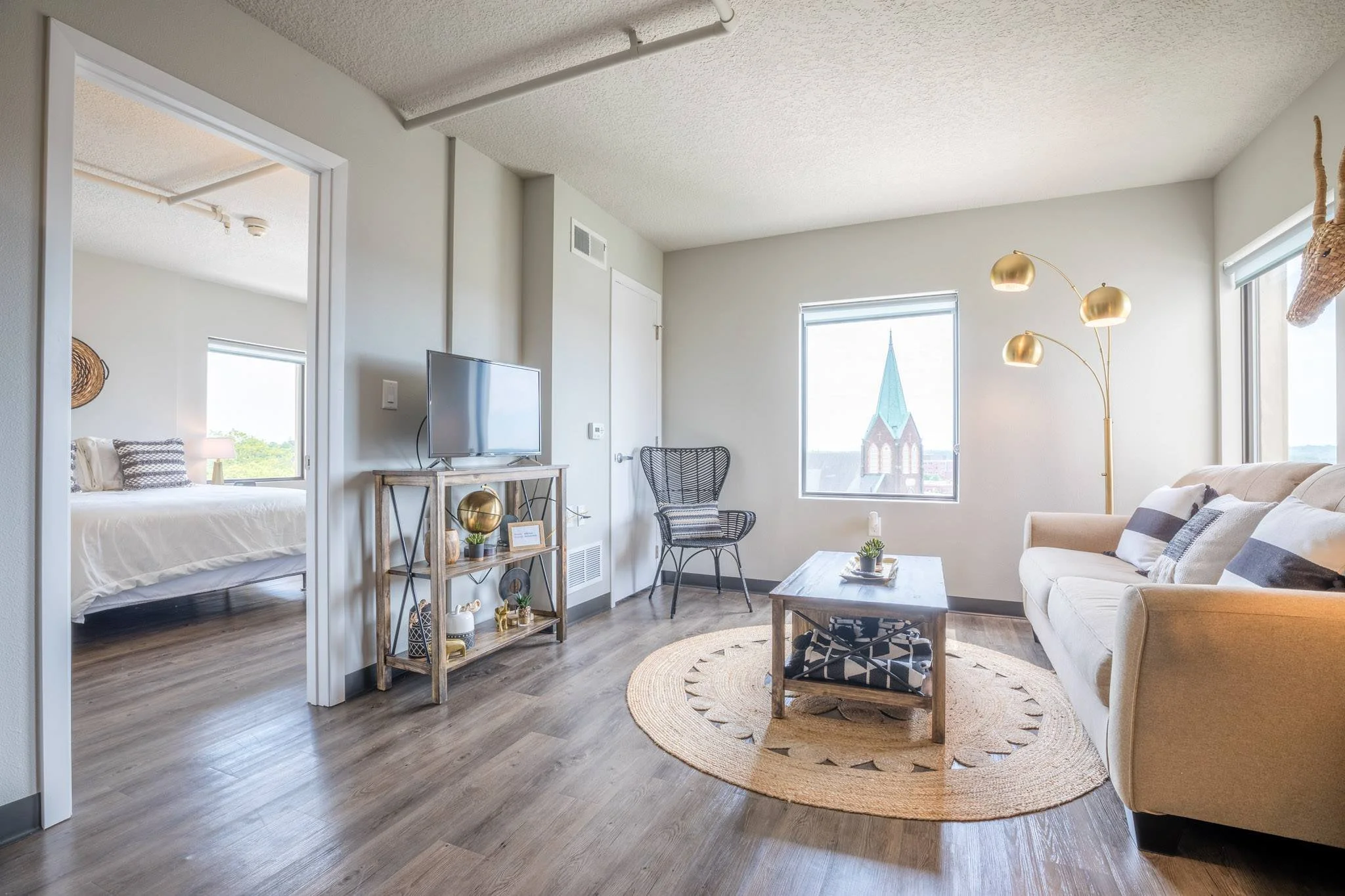 LYN-604-Wild Oasis-12.jpg