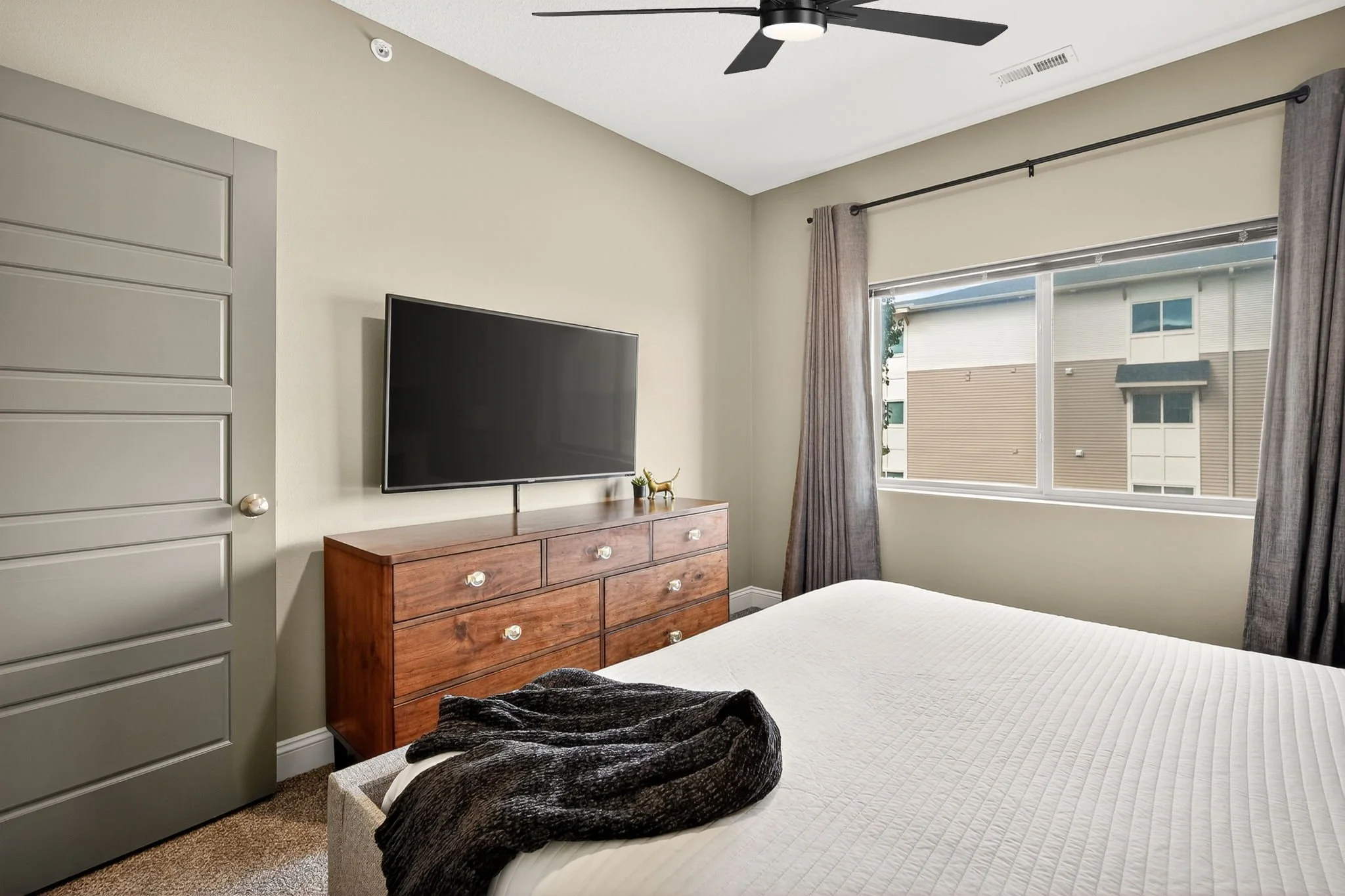 Hello Neighbor - Matteo - 2.jpg