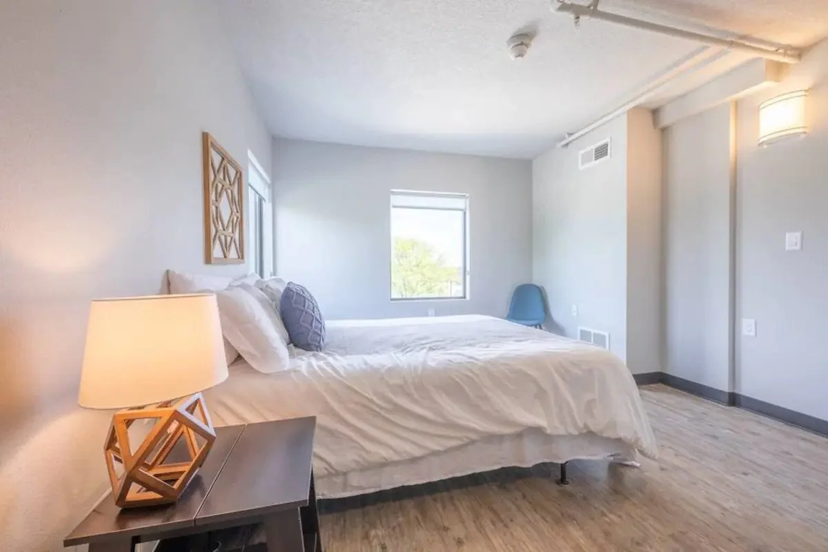 HN - Blue Stone - 5.jpeg