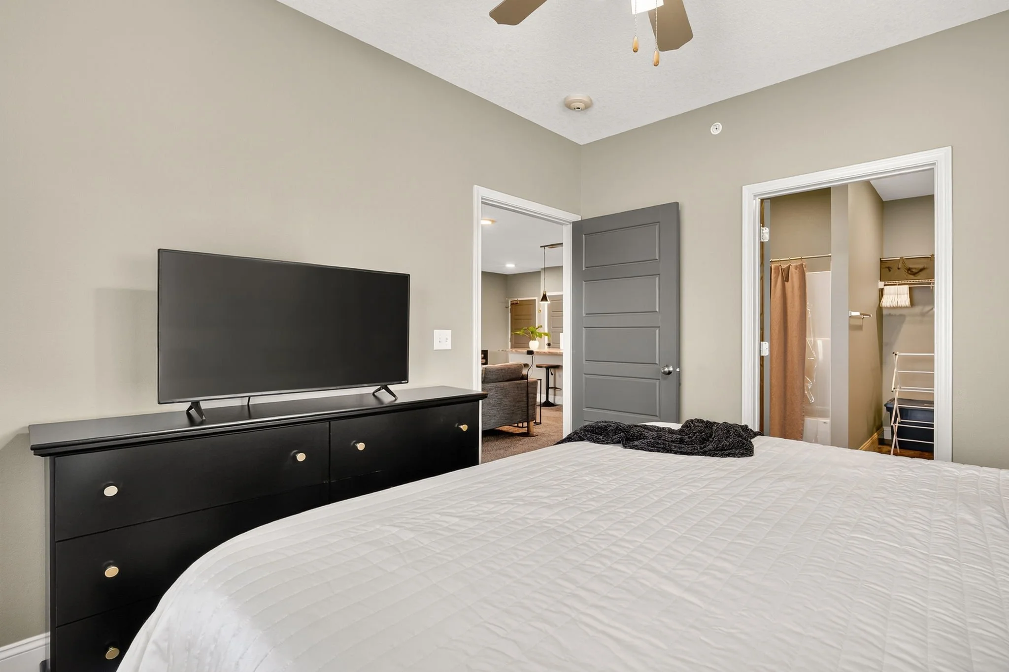 Hello Neighbor - Matteo - 15.jpg