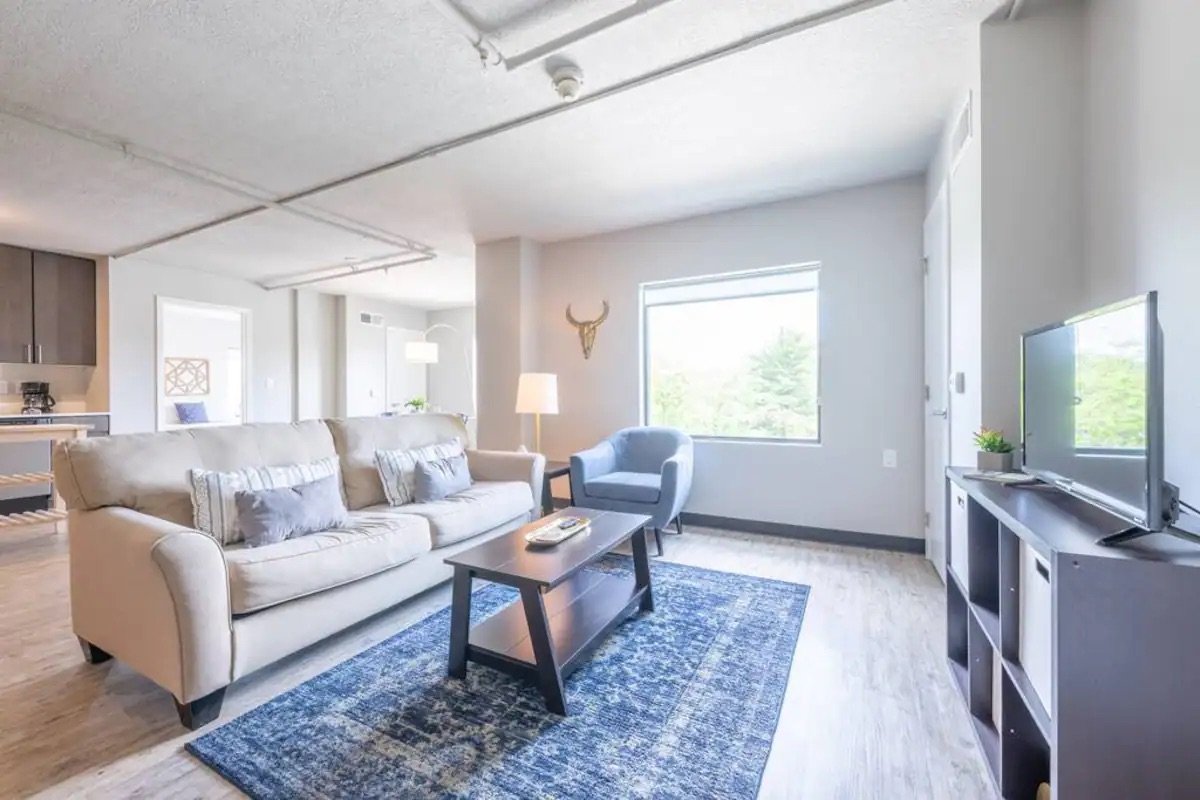 HN - Blue Stone - 20.jpeg