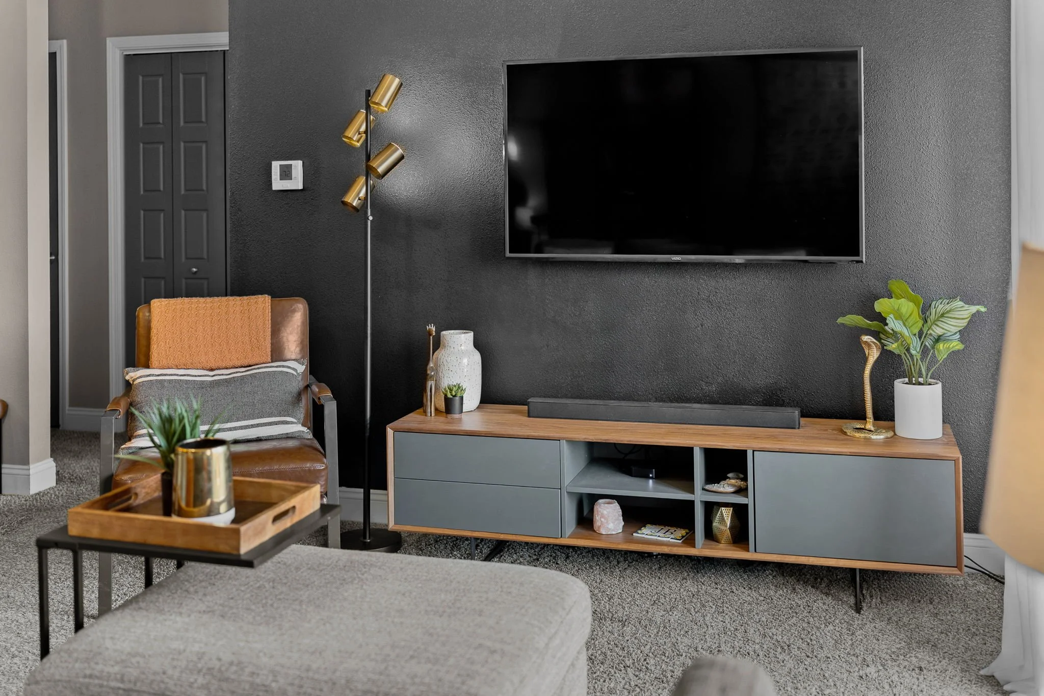 Hello Neighbor - Burke - Refresh - 4.jpg