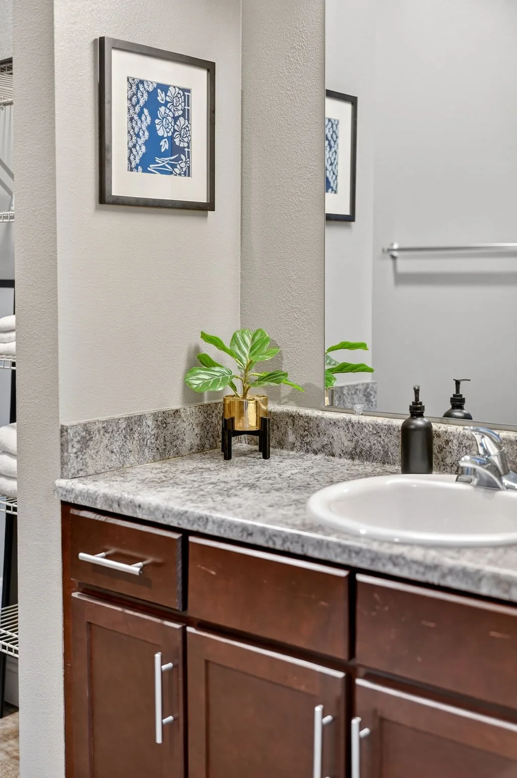 Hello Neighbor - Matteo - 31.jpg