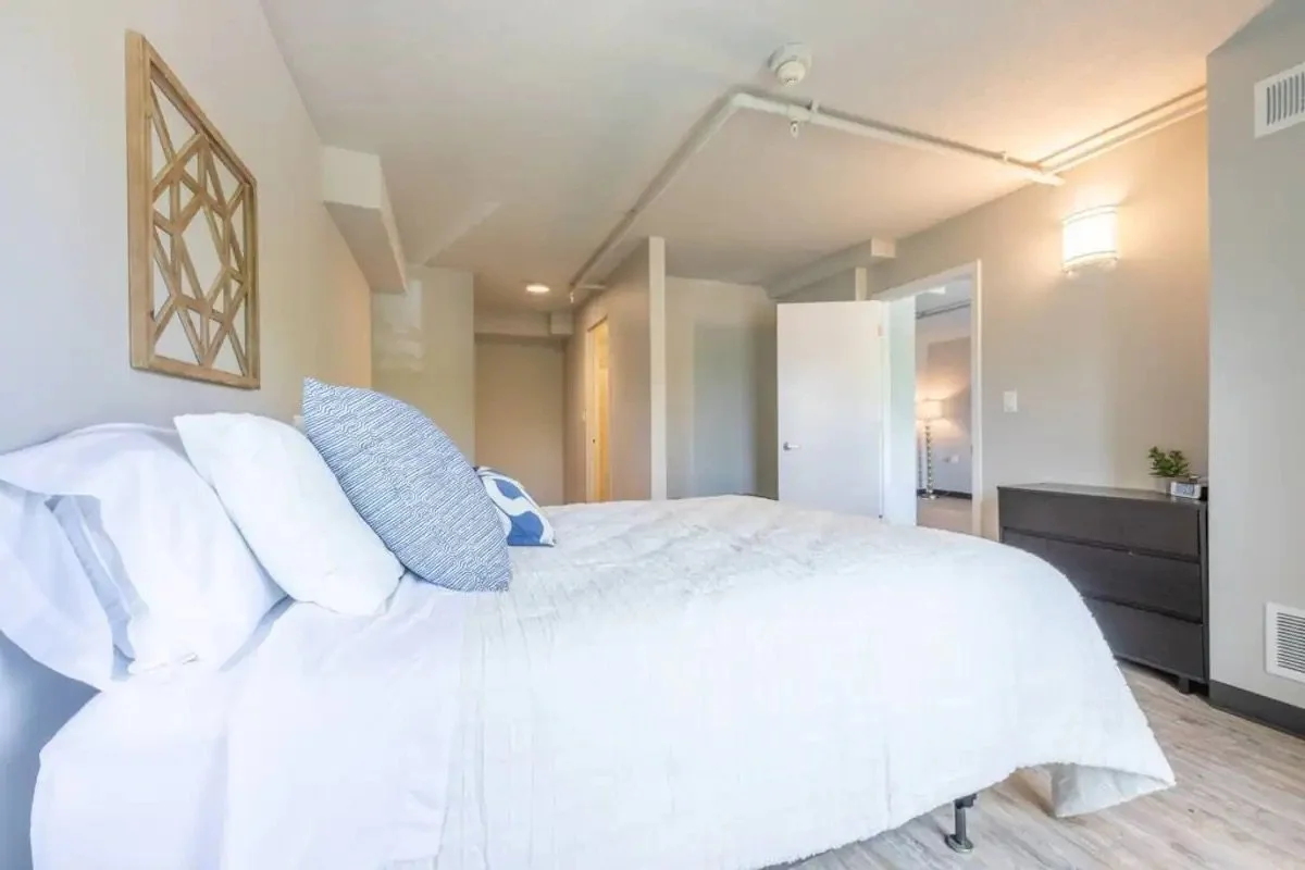 HN - Blue Stone - 6.jpeg