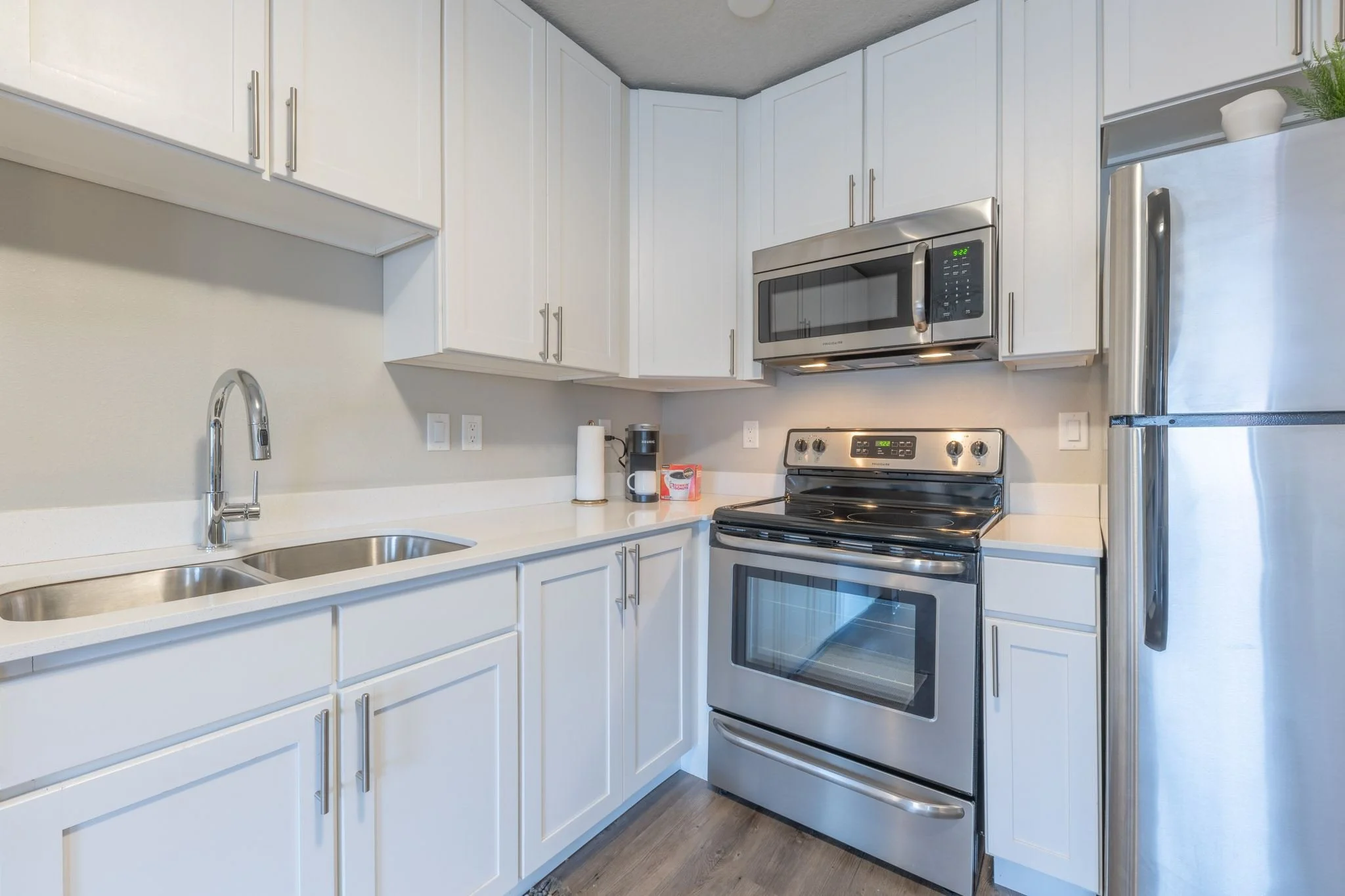 The Lyon - 203 - Isla - 2.jpg