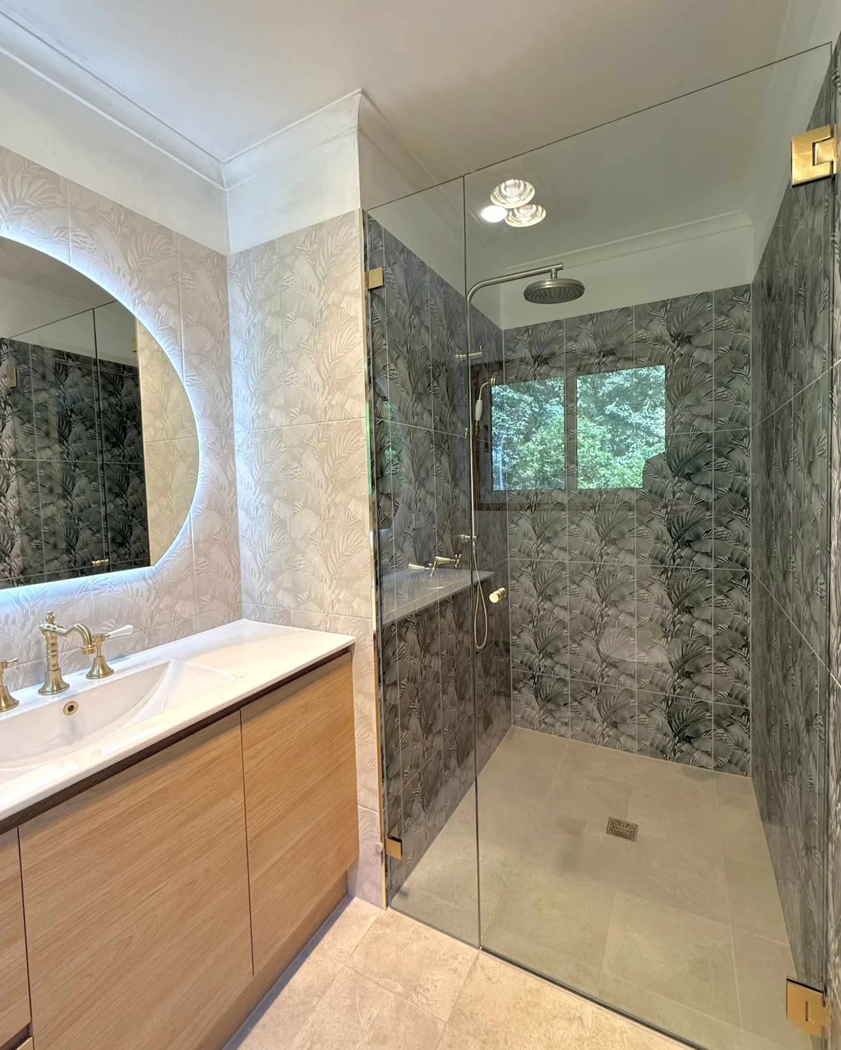 frameless-front-only.jpg