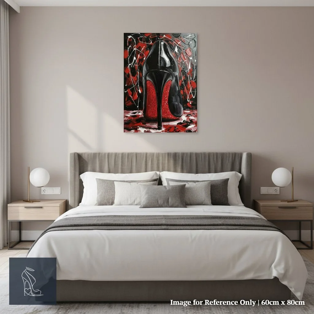 scarlet-sole-noir-bedroom.jpg