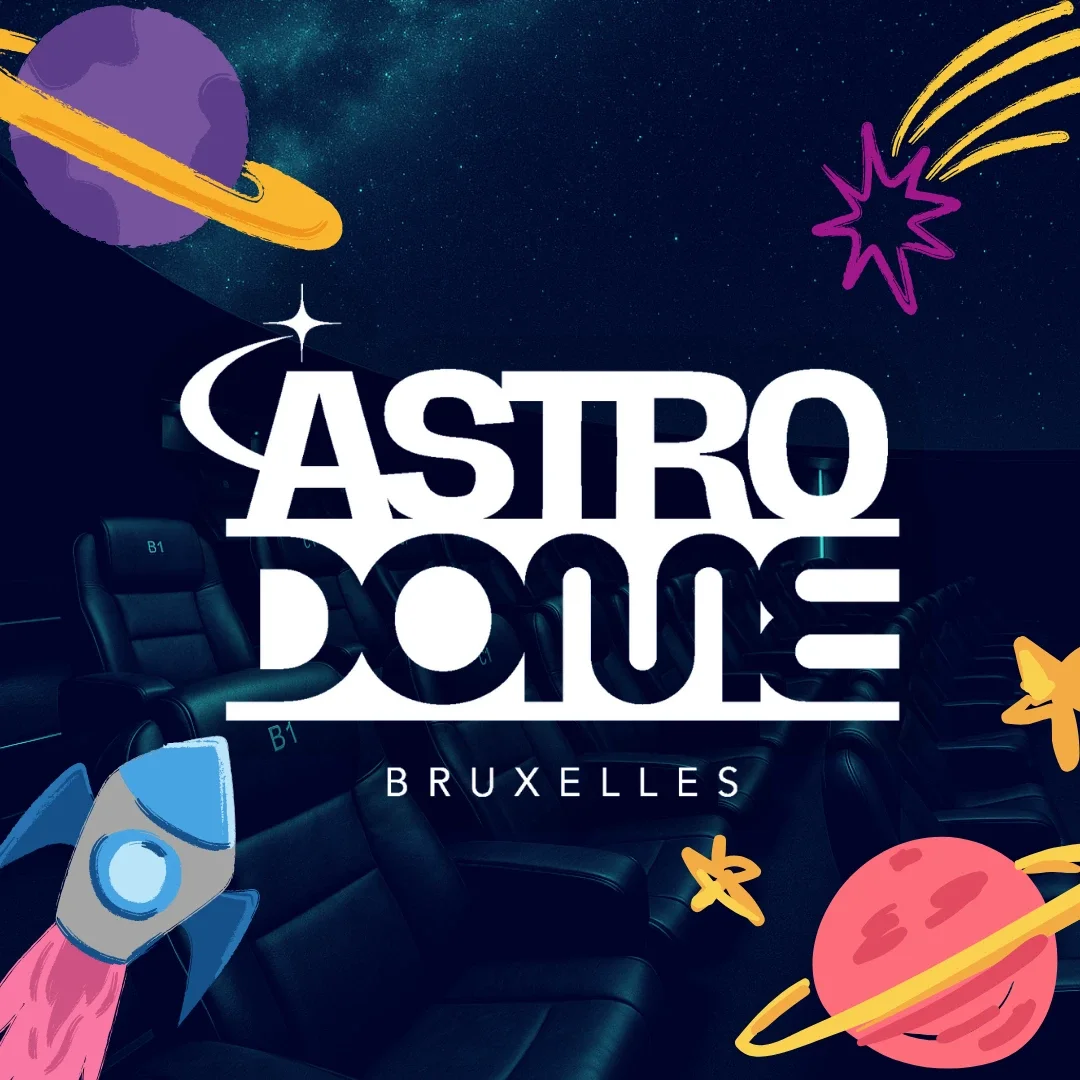 Logo de l'événement 'Astro Lounge Bruxelles' avec des illustrations de planètes, étoiles et une fusée, sur fond d'une salle de cinéma ou espace futuriste.