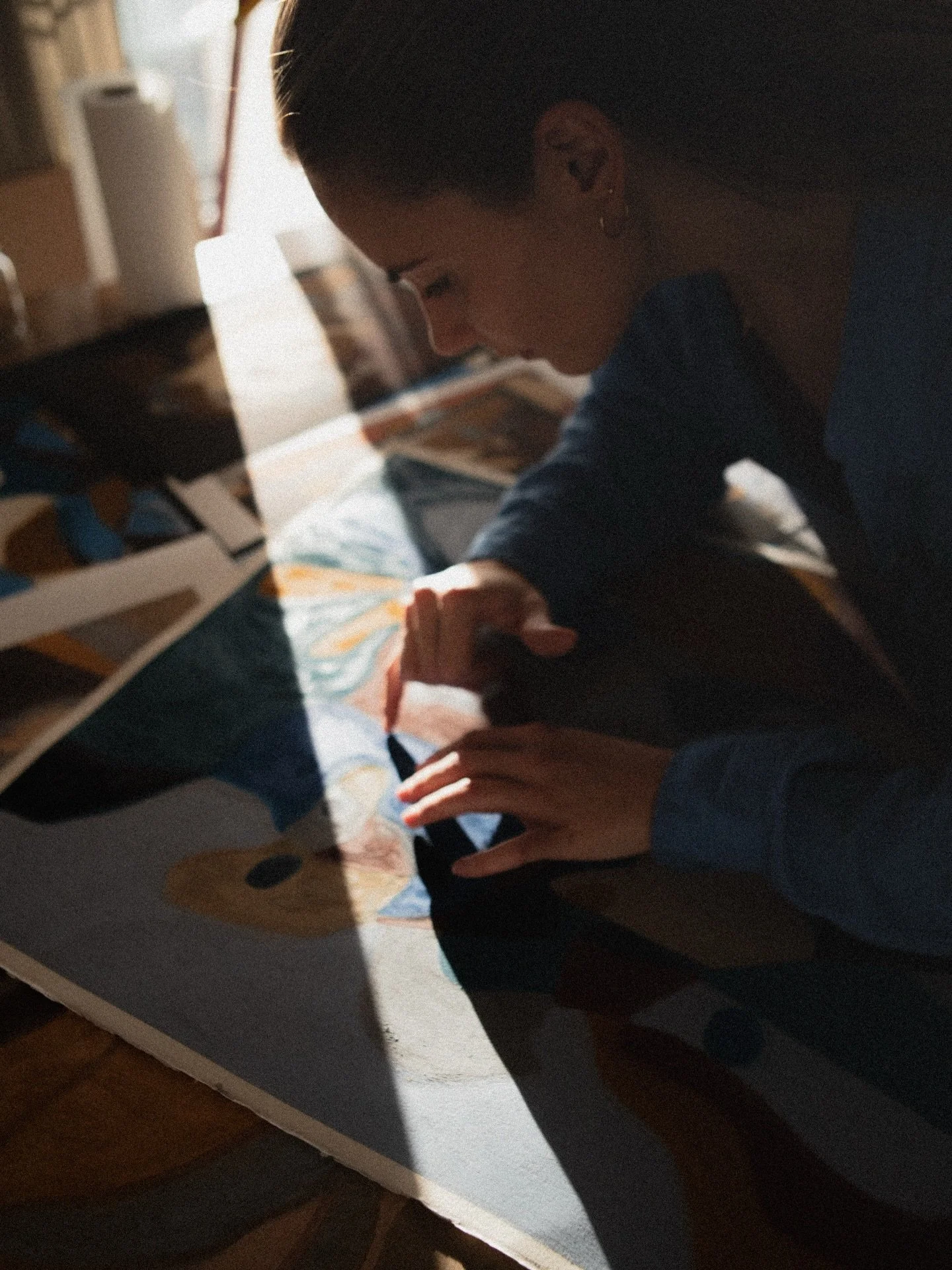 My website is now live. 
It took a long time to build, and 
it&rsquo;s something I&rsquo;ve never done before.

You&rsquo;ll find the new abstract figurative portrait series Between Faces &mdash; and a little more.

I invite you to take a look 🤍