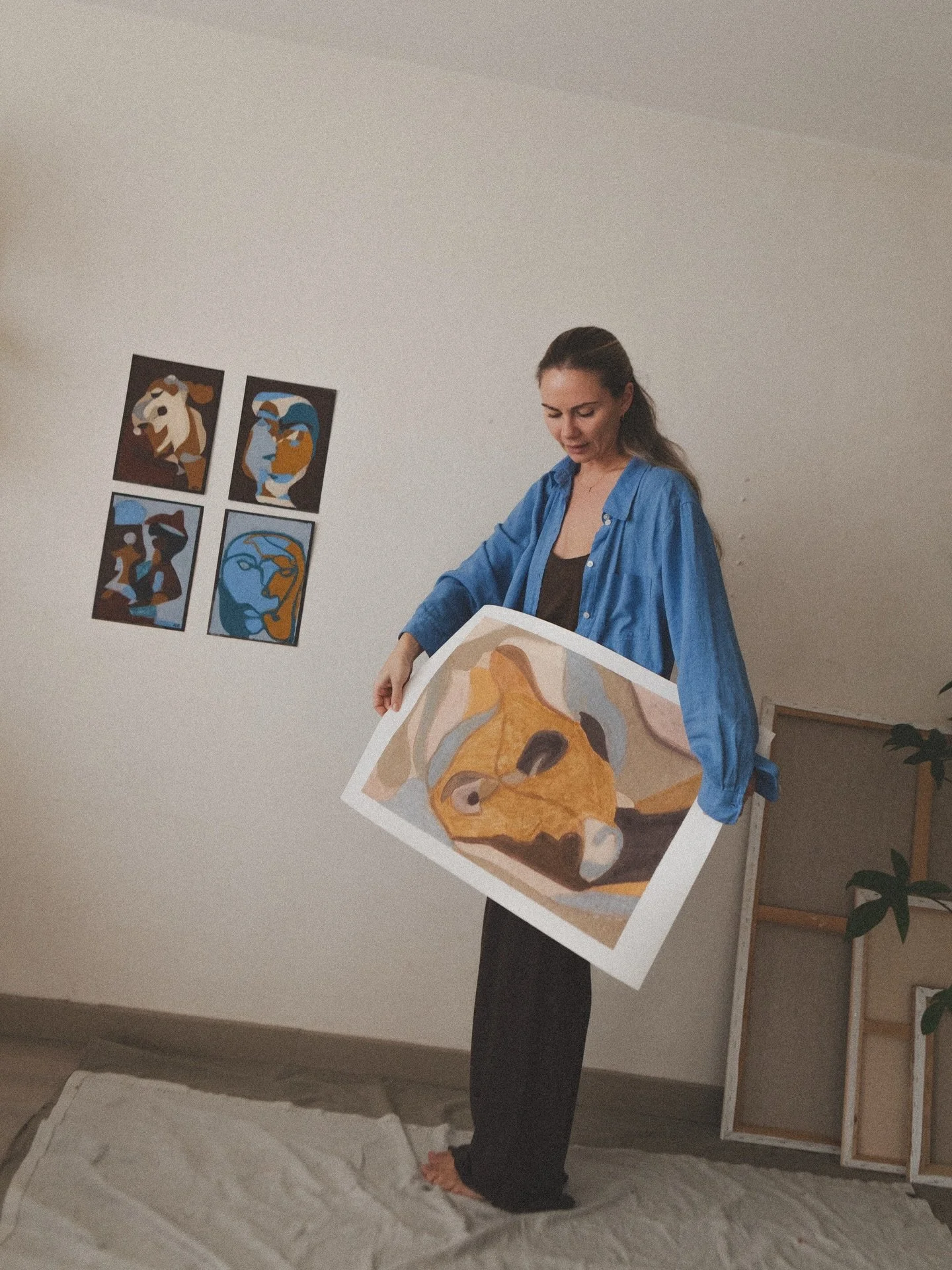 &ldquo;𝐓𝐡𝐞 𝐆𝐨𝐚𝐭 𝐖𝐢𝐭𝐡𝐢𝐧&rdquo; &mdash; 𝐜𝐡𝐚𝐫𝐜𝐨𝐚𝐥 &amp; 𝐨𝐢𝐥 𝐬𝐭𝐢𝐜𝐤𝐬 𝐨𝐧 𝐩𝐚𝐩𝐞𝐫.

Most of my work starts fully abstract, and then at some point shapes appear that remind me of something.
 This one suddenly looked like a 