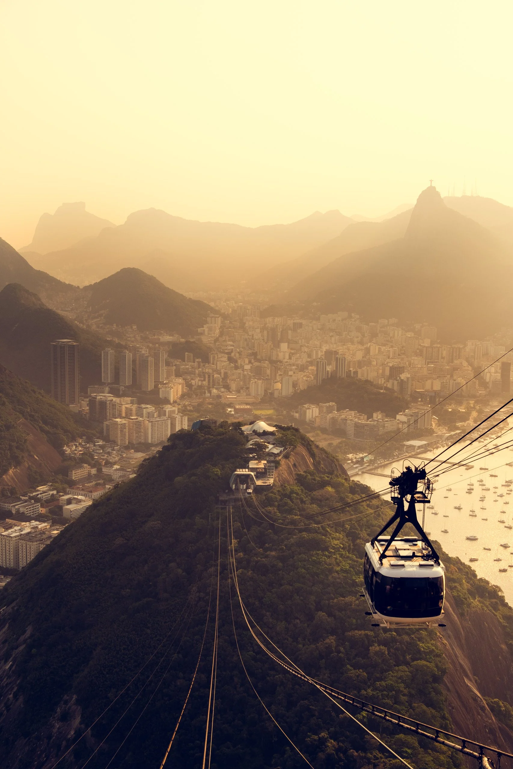 bondinho-pao-de-acucar-rio-de-janeiro-por-do-sol-fotografia-paisagem