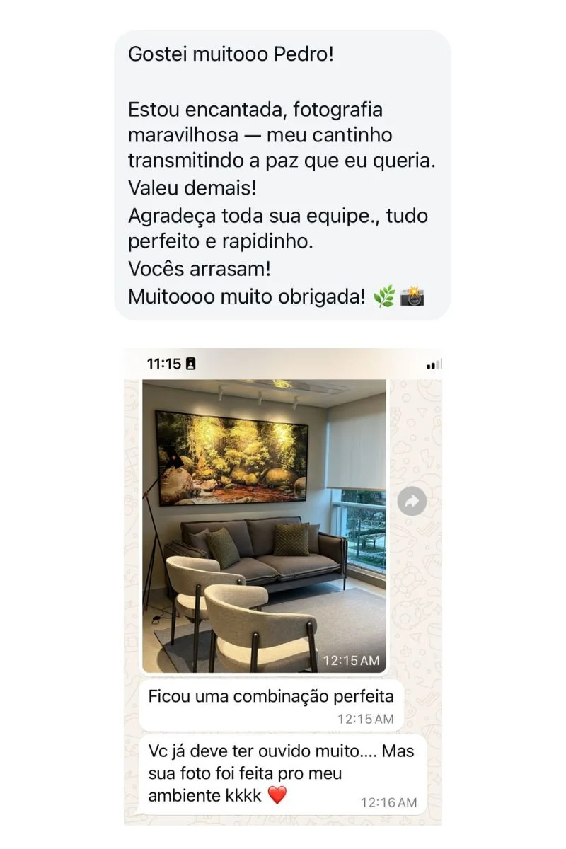 Mensagem de cliente dizendo que gostou muito, fotografia maravilhosa, cantinho transmitindo paz, agradece equipe, tudo perfeito e rápido, vocês arrasam, muito obrigada. A imagem também mostra a foto instalada na sala. Depoimento sobre fotografia de p